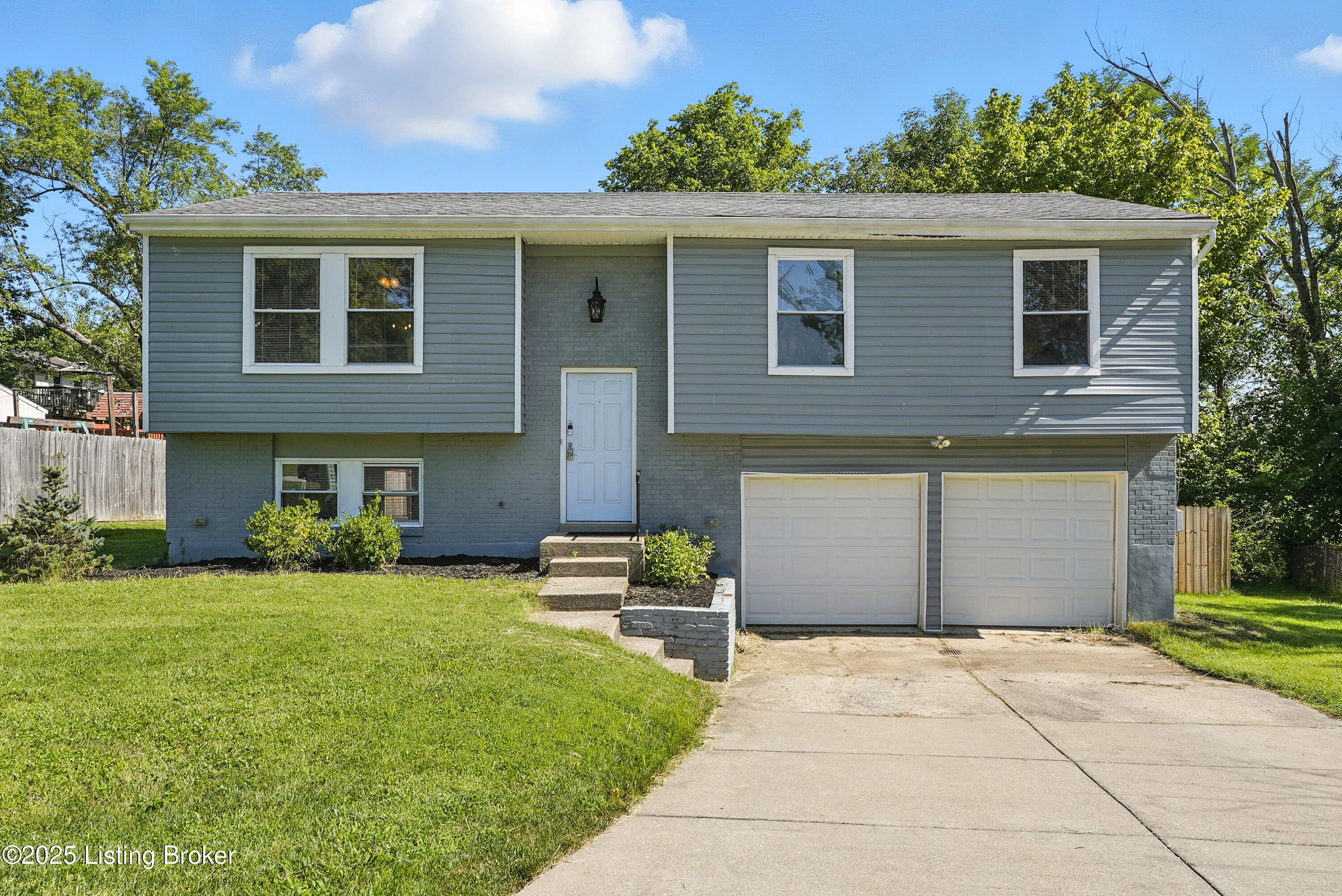 7503 Foxtail Pl