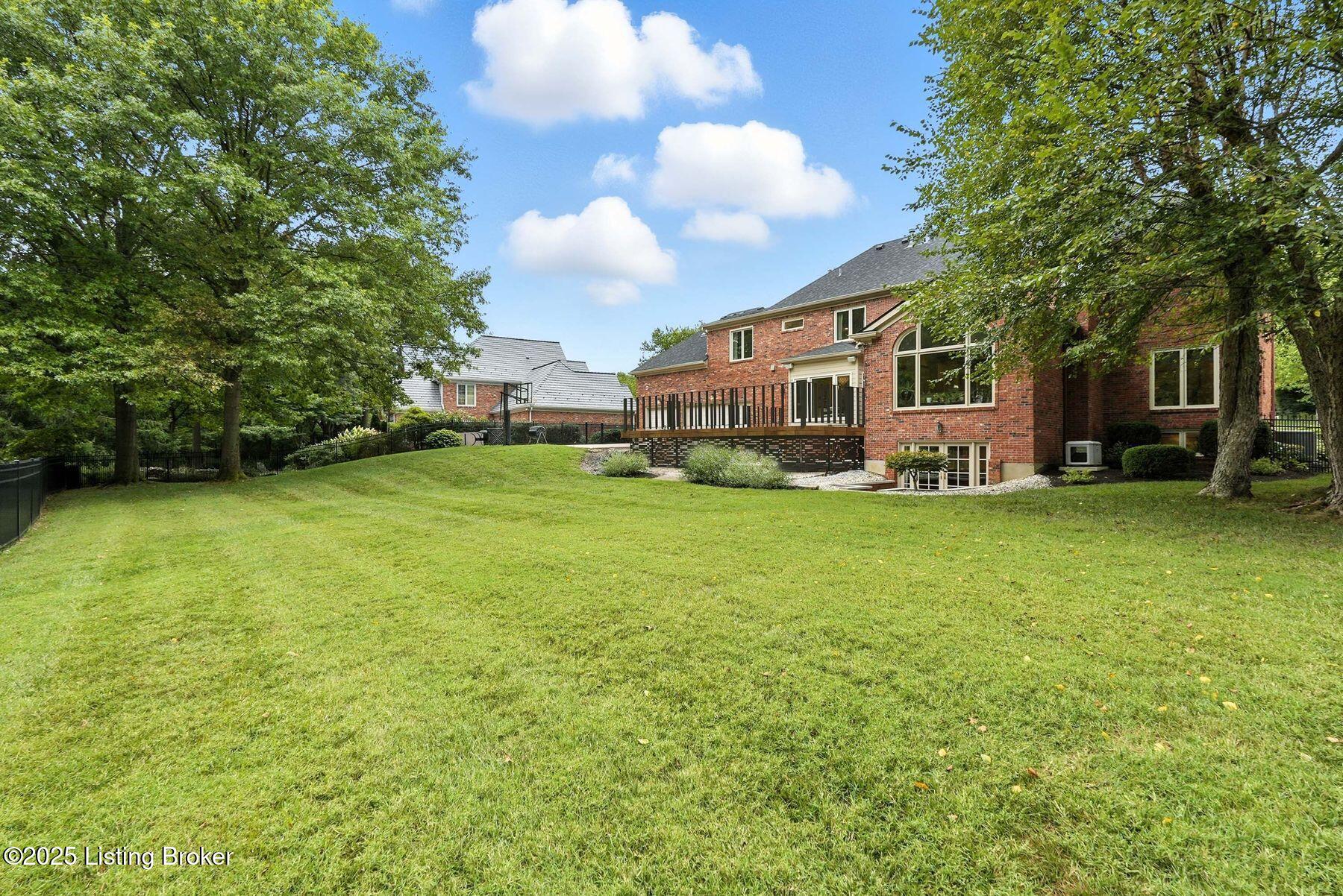 3523 Winterberry Cir, Louisville
