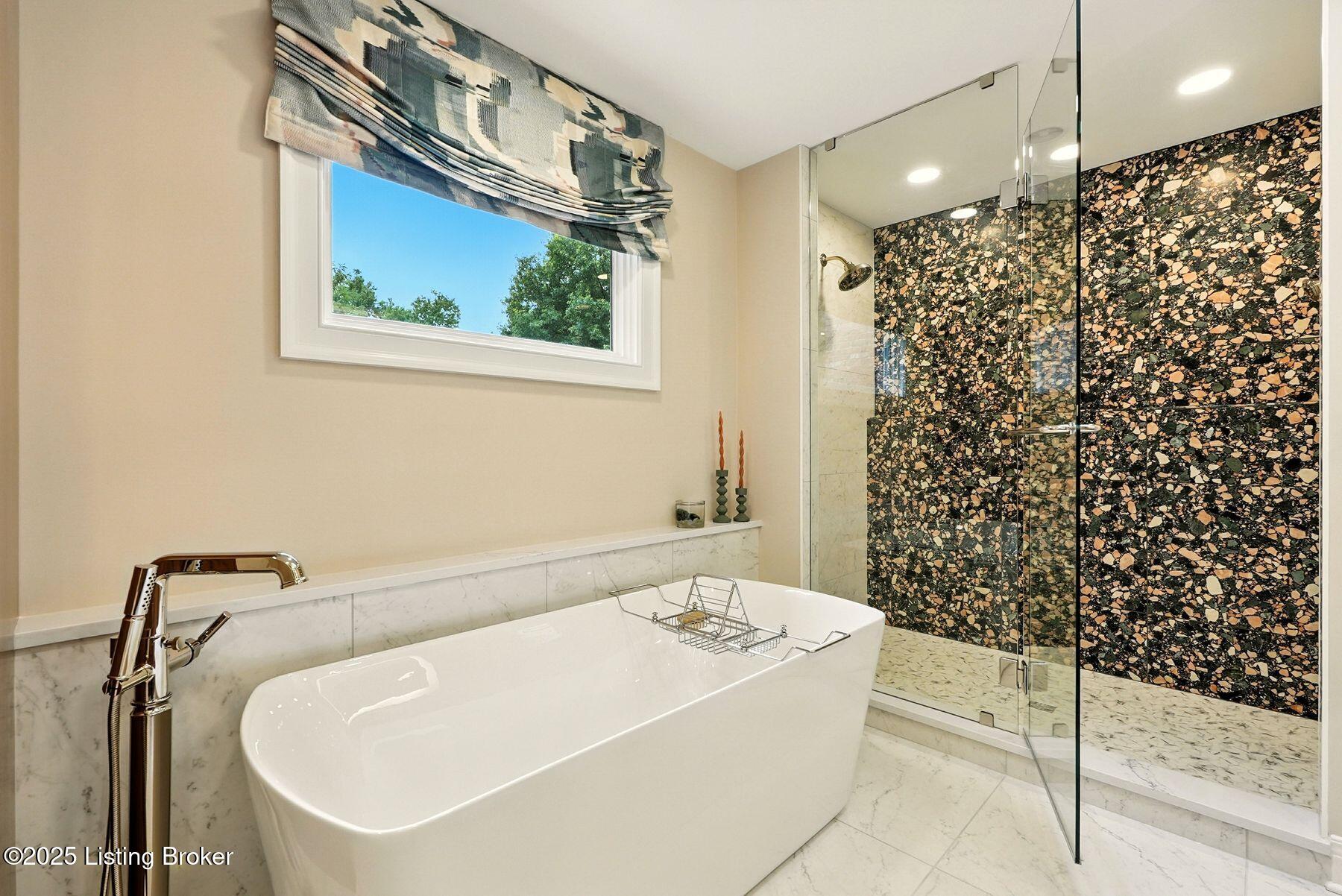 3523 Winterberry Cir, Louisville