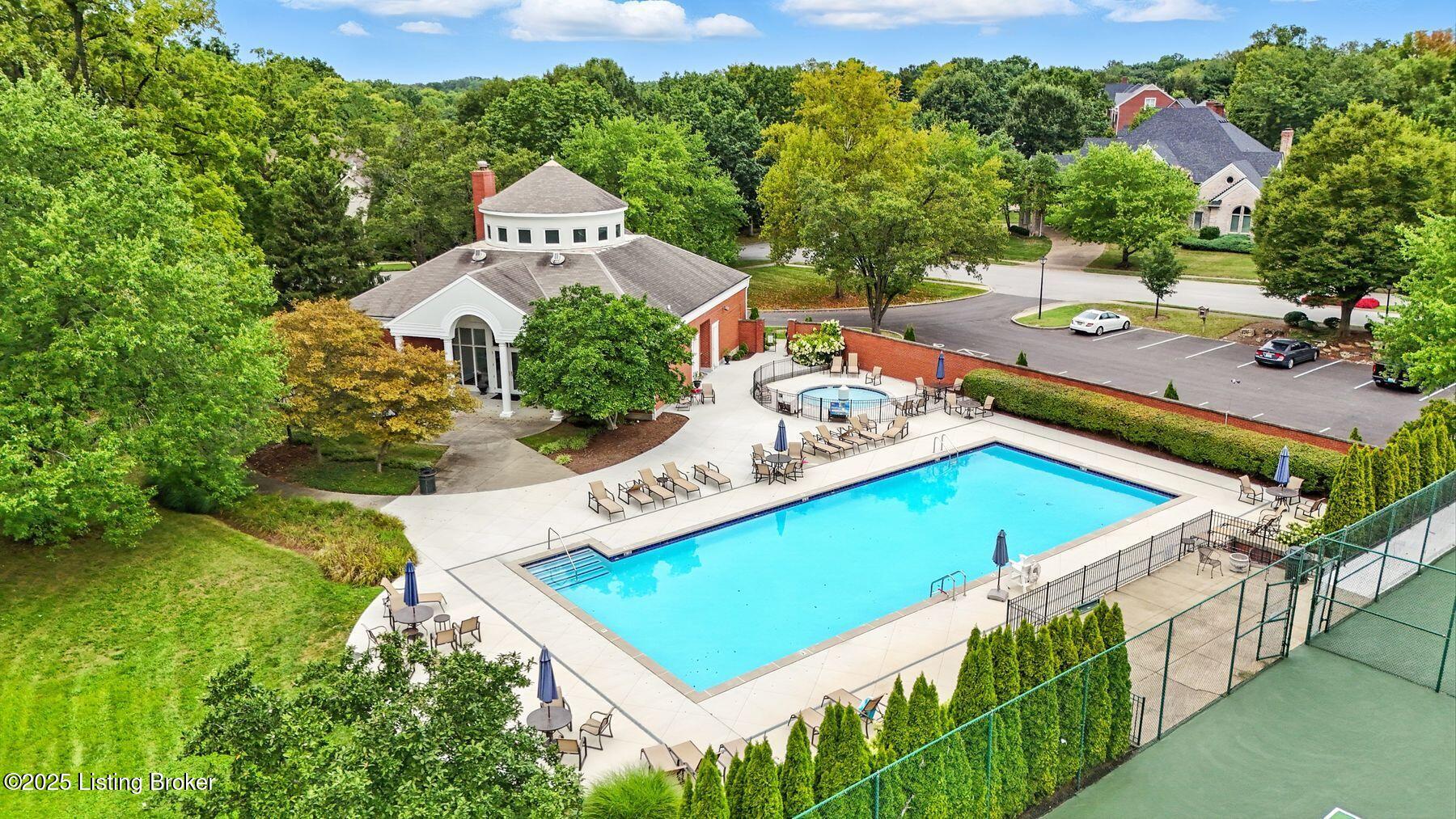 3523 Winterberry Cir, Louisville