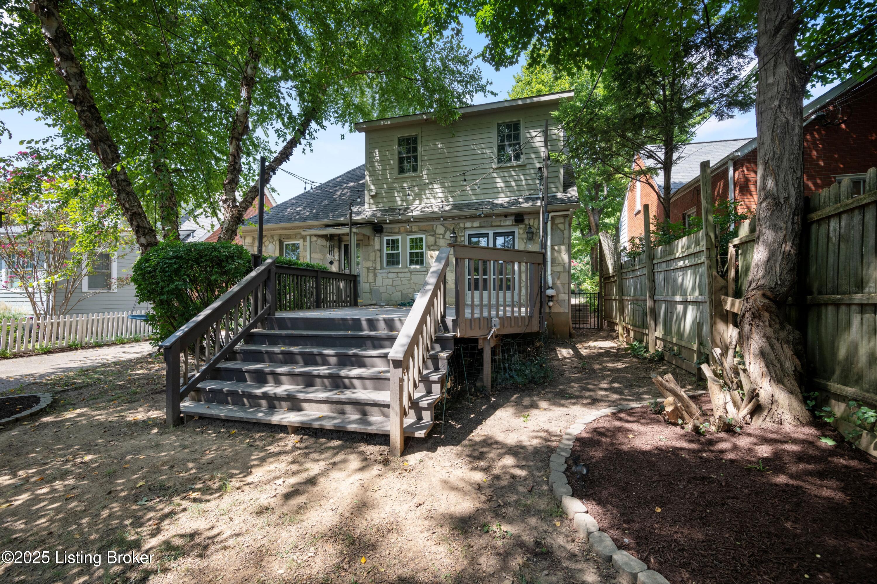 1816 Rutherford Ave