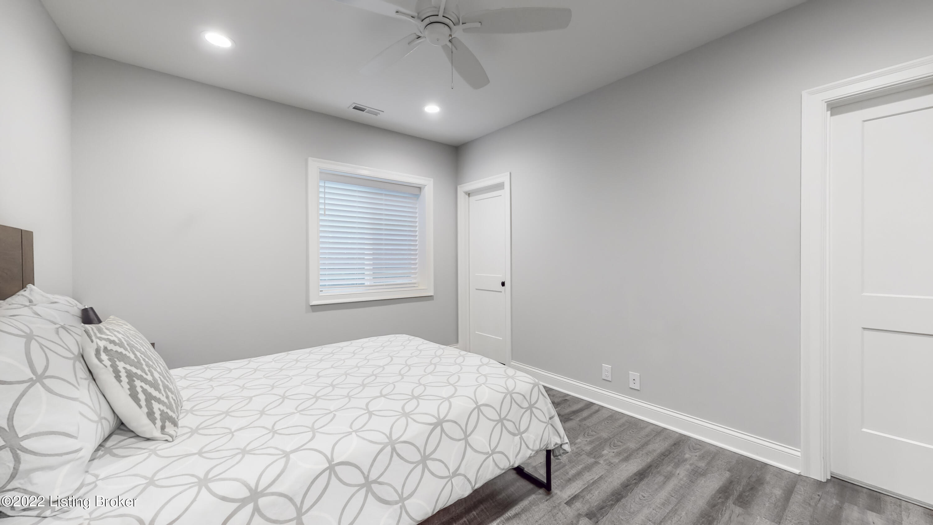 309 Kirkwood Glen Cir