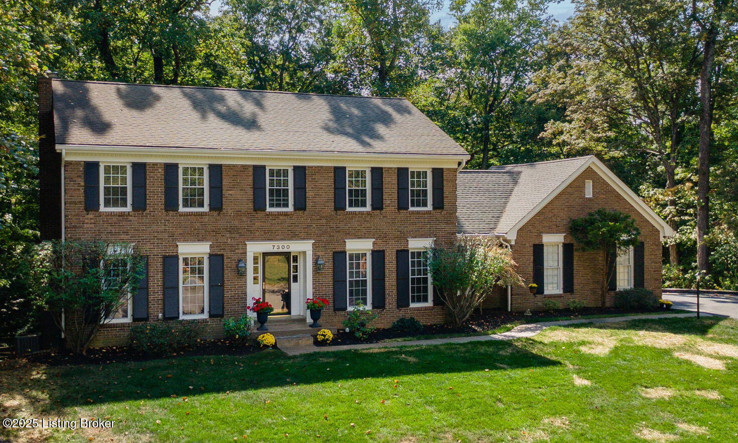 7300 Fox Bluff Pl