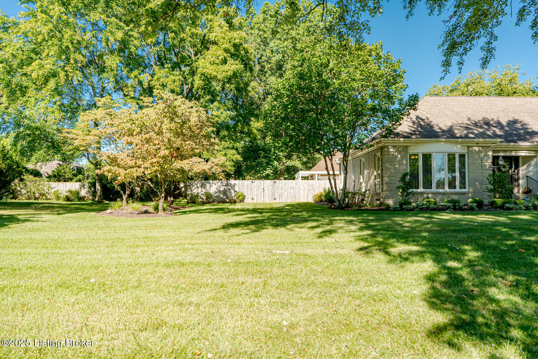 806 Nottingham Pkwy