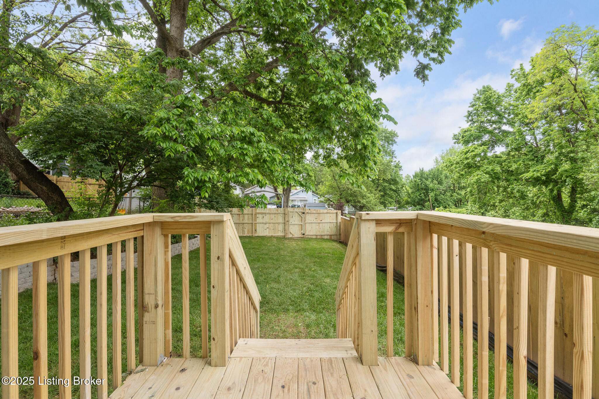 2720 Hillside Terrace