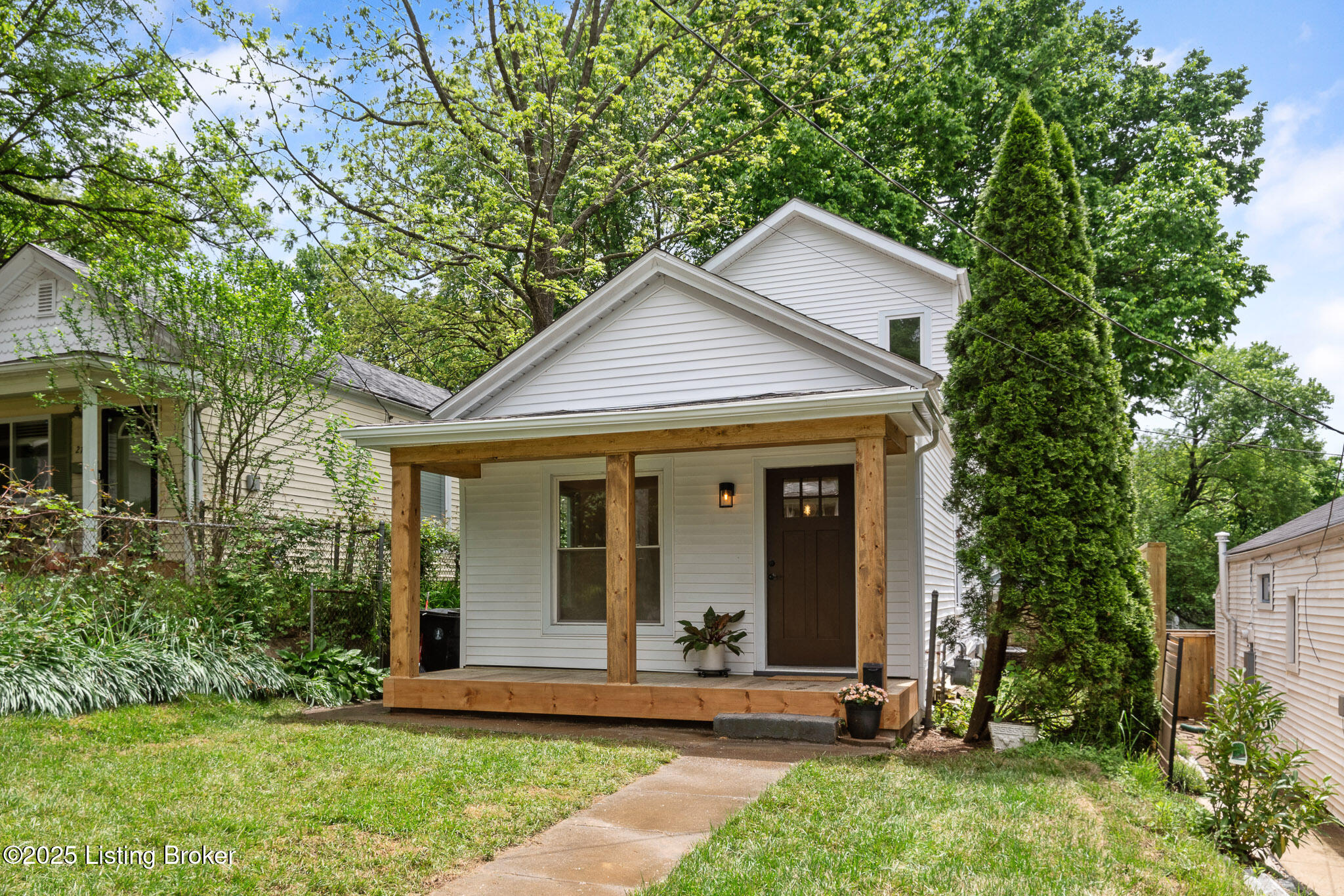 2720 Hillside Terrace