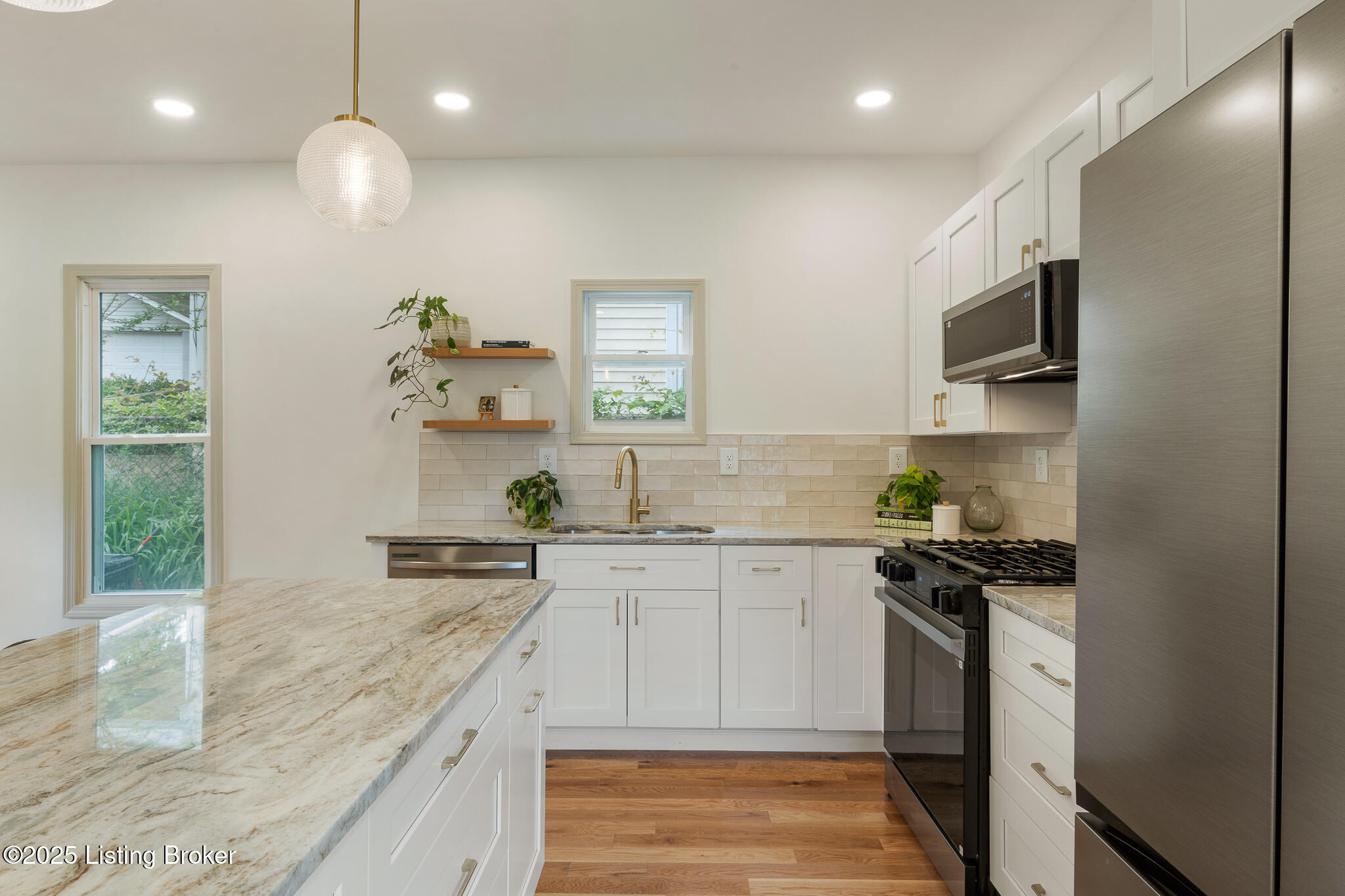 2720 Hillside Terrace