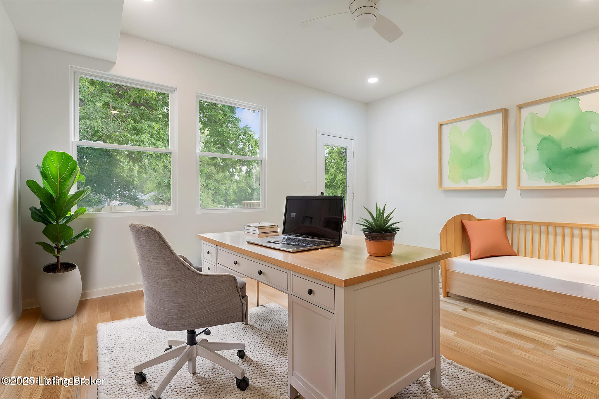 2720 Hillside Terrace