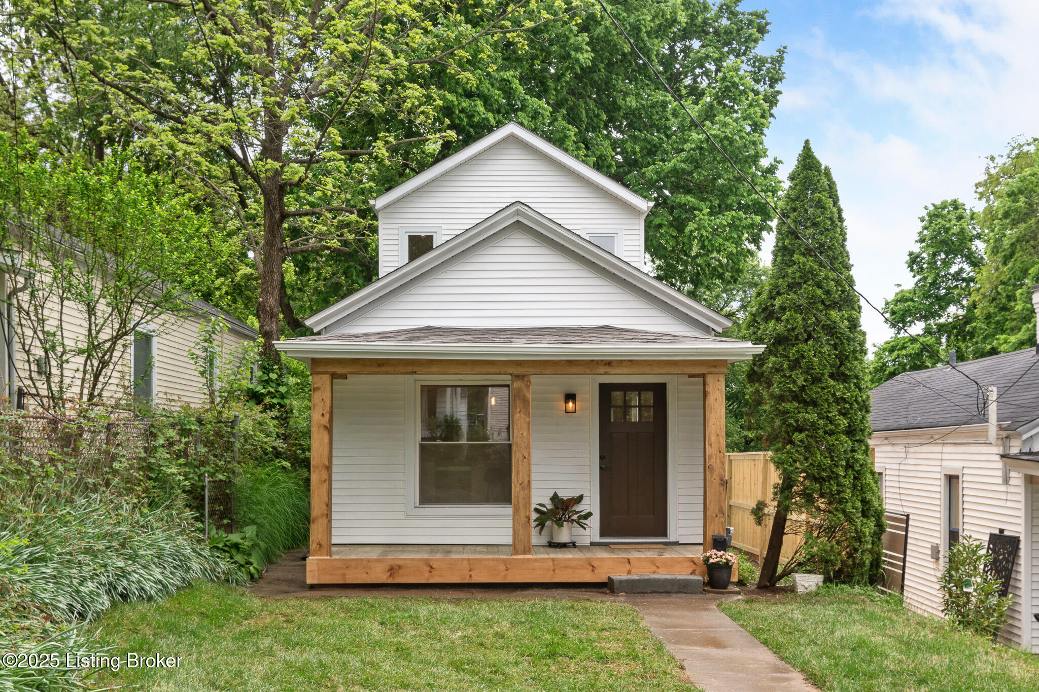 2720 Hillside Terrace