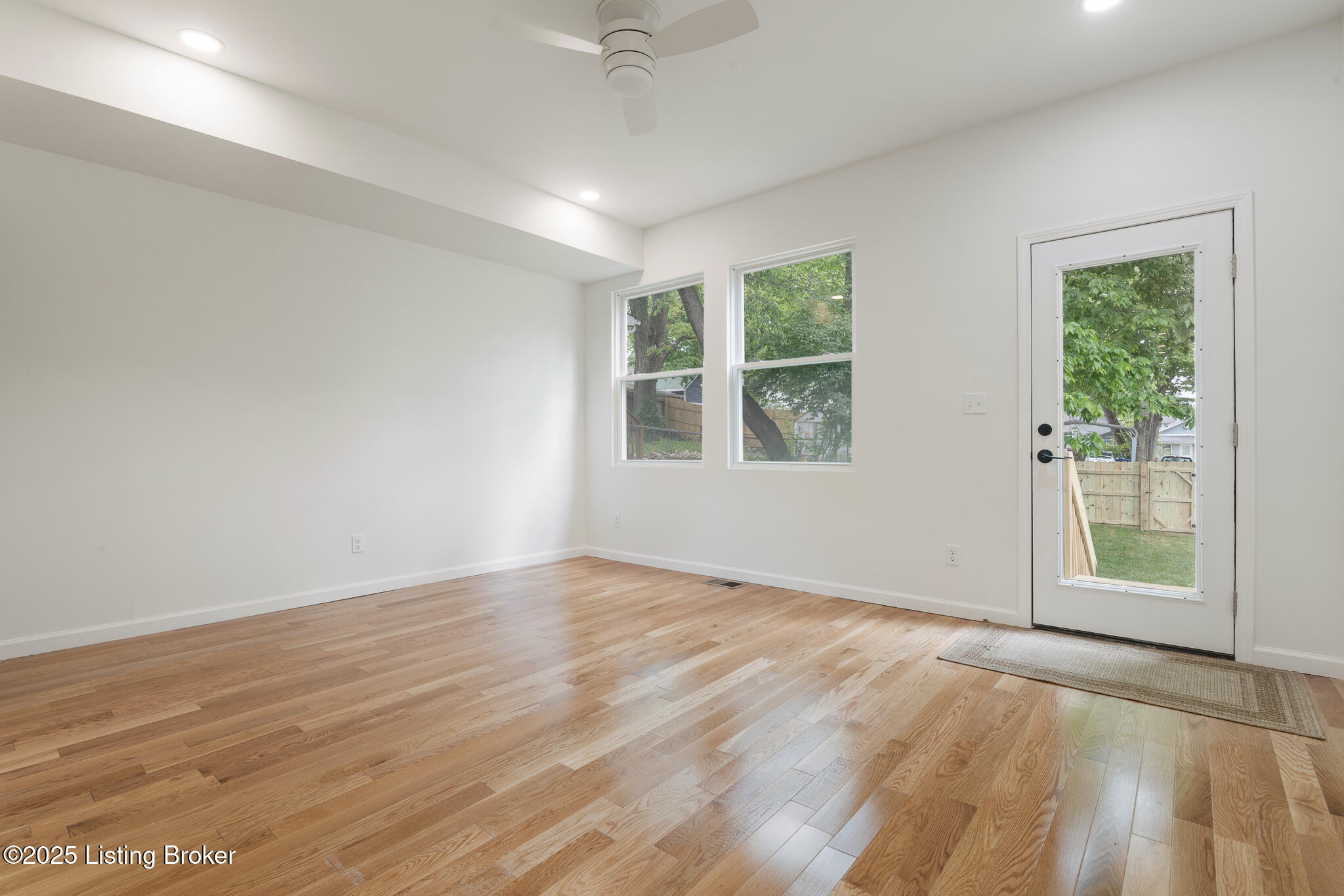 2720 Hillside Terrace