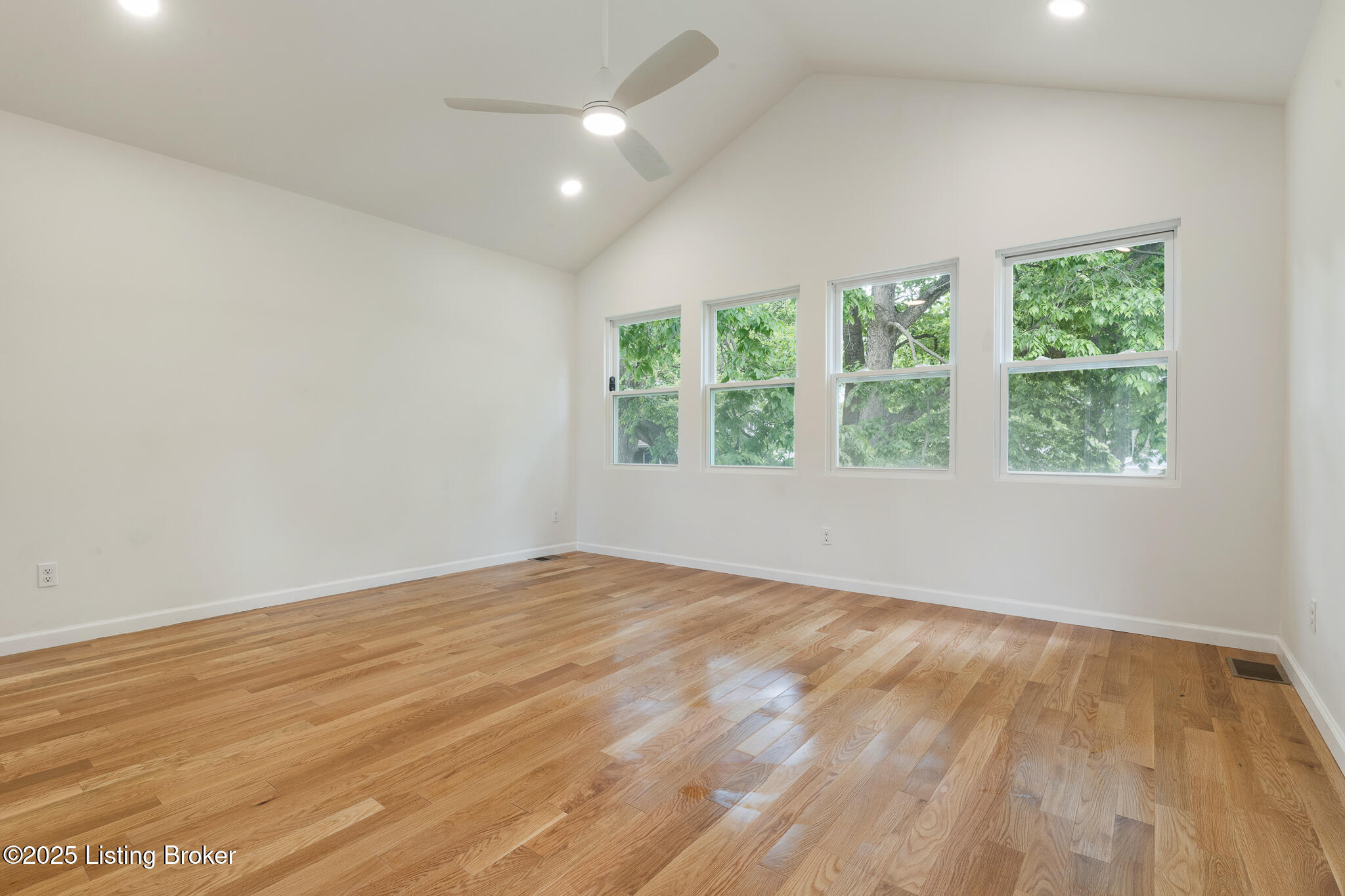 2720 Hillside Terrace