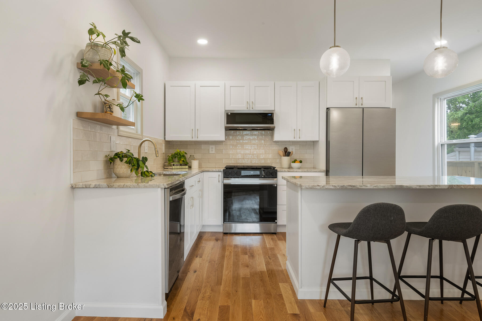 2720 Hillside Terrace