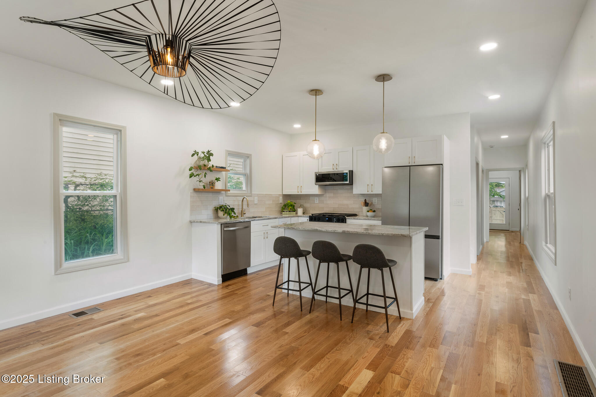 2720 Hillside Terrace