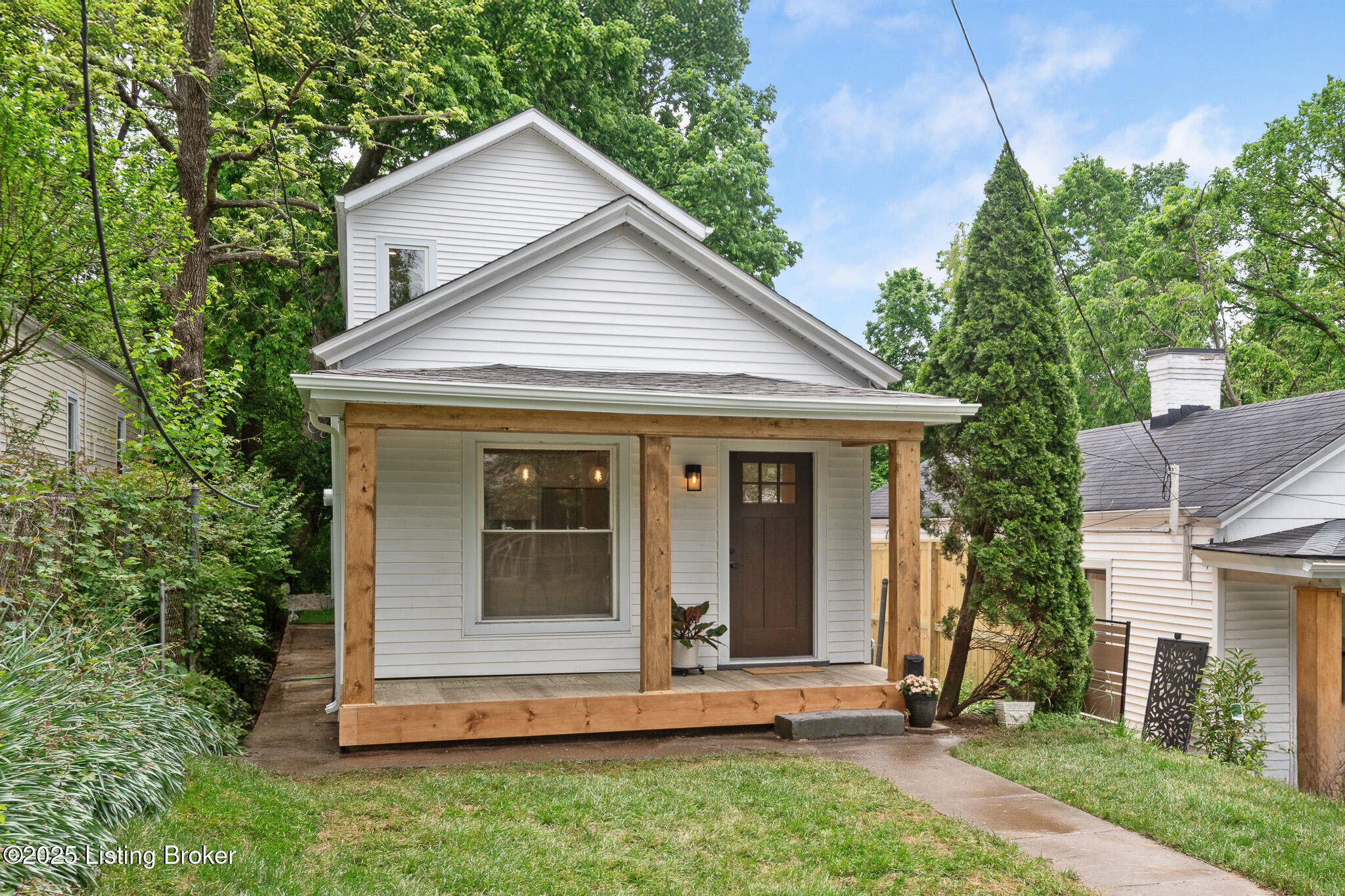 2720 Hillside Terrace