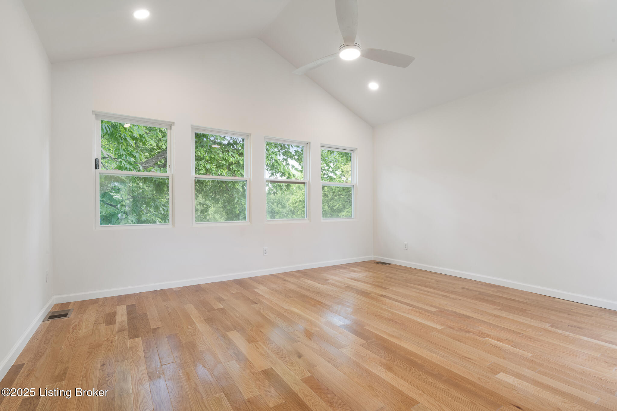 2720 Hillside Terrace
