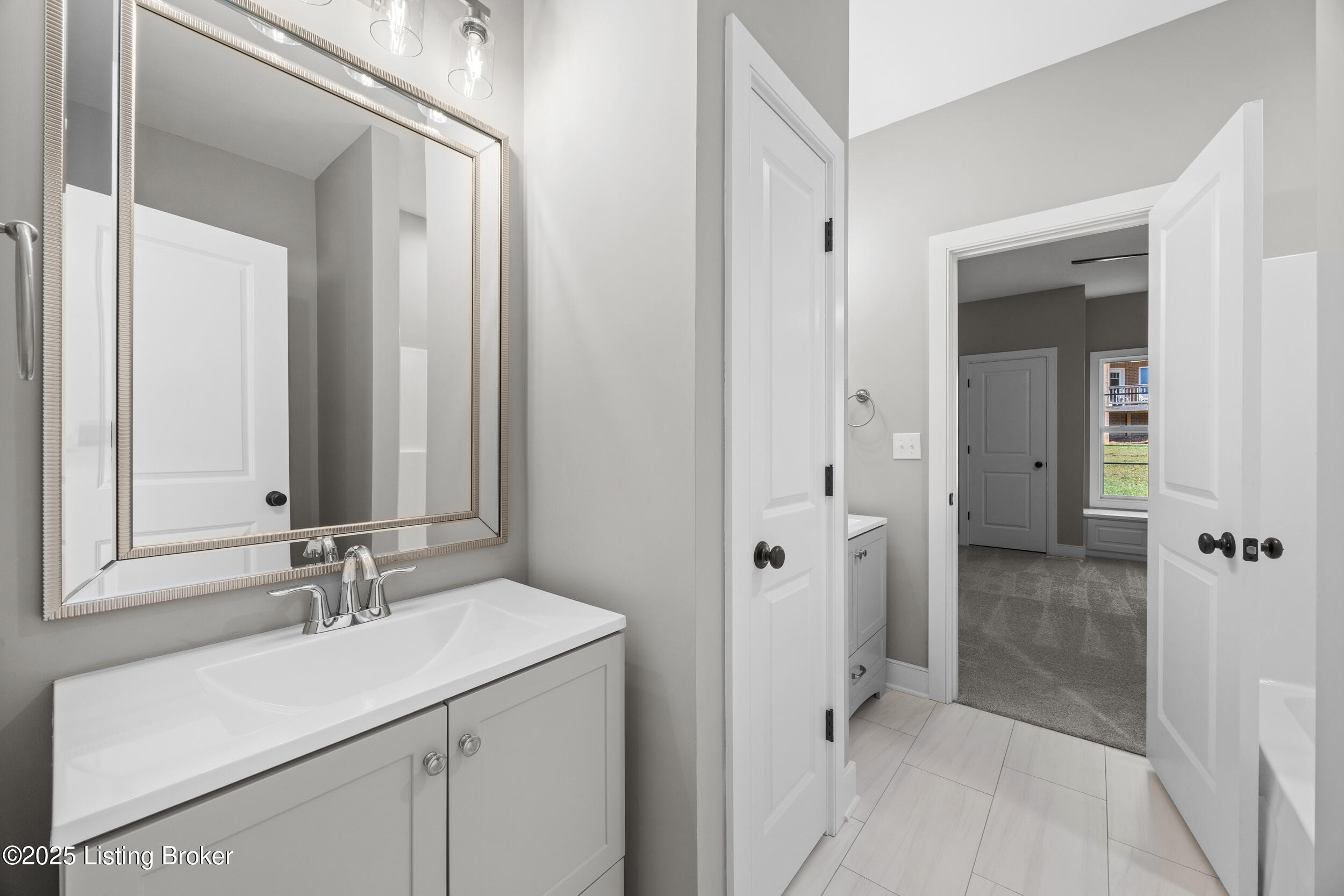 1630 Harmony Pointe Cir