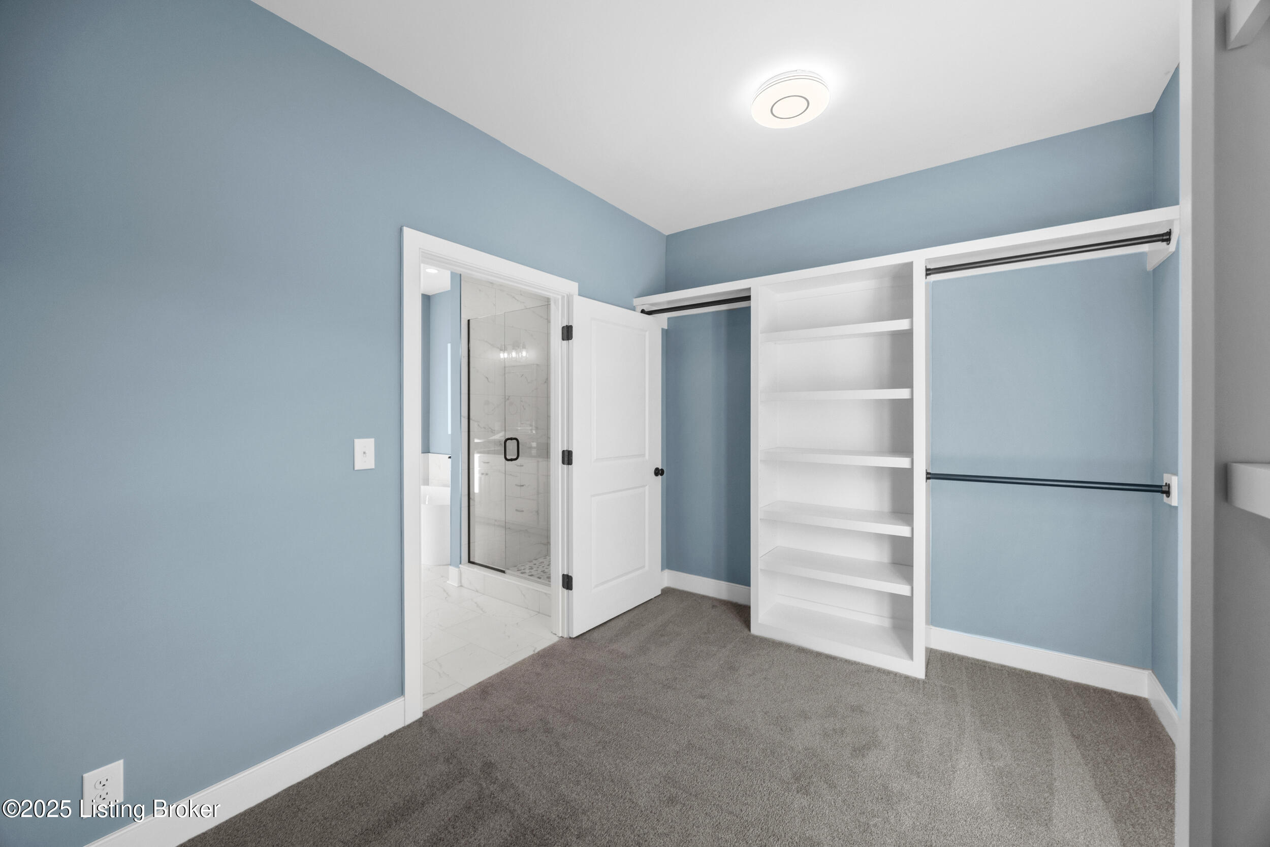 1630 Harmony Pointe Cir