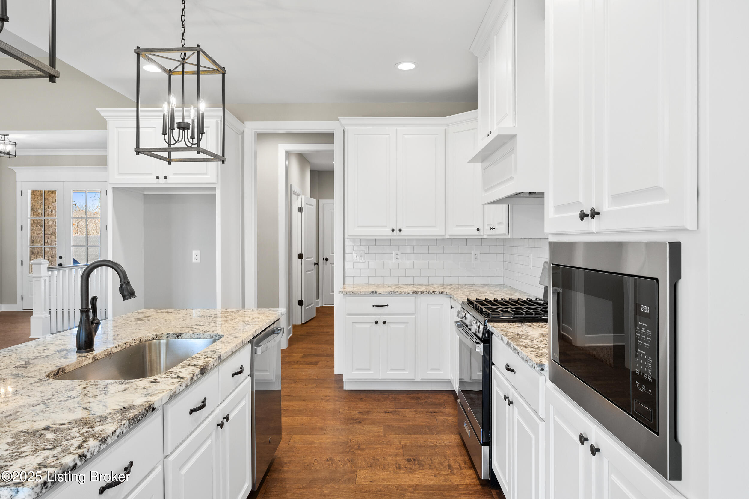 1630 Harmony Pointe Cir