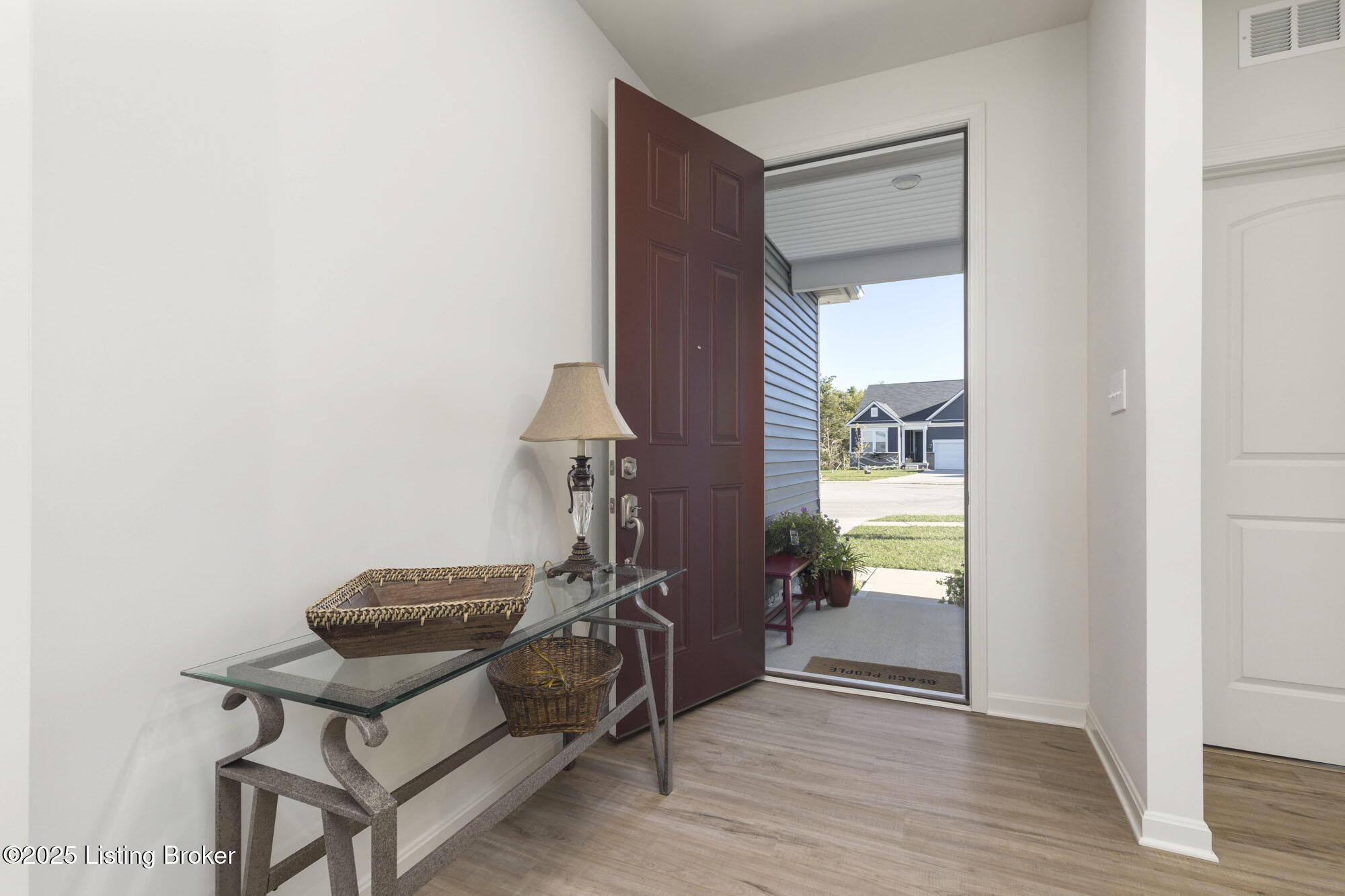 3911 Blackthorn Pl