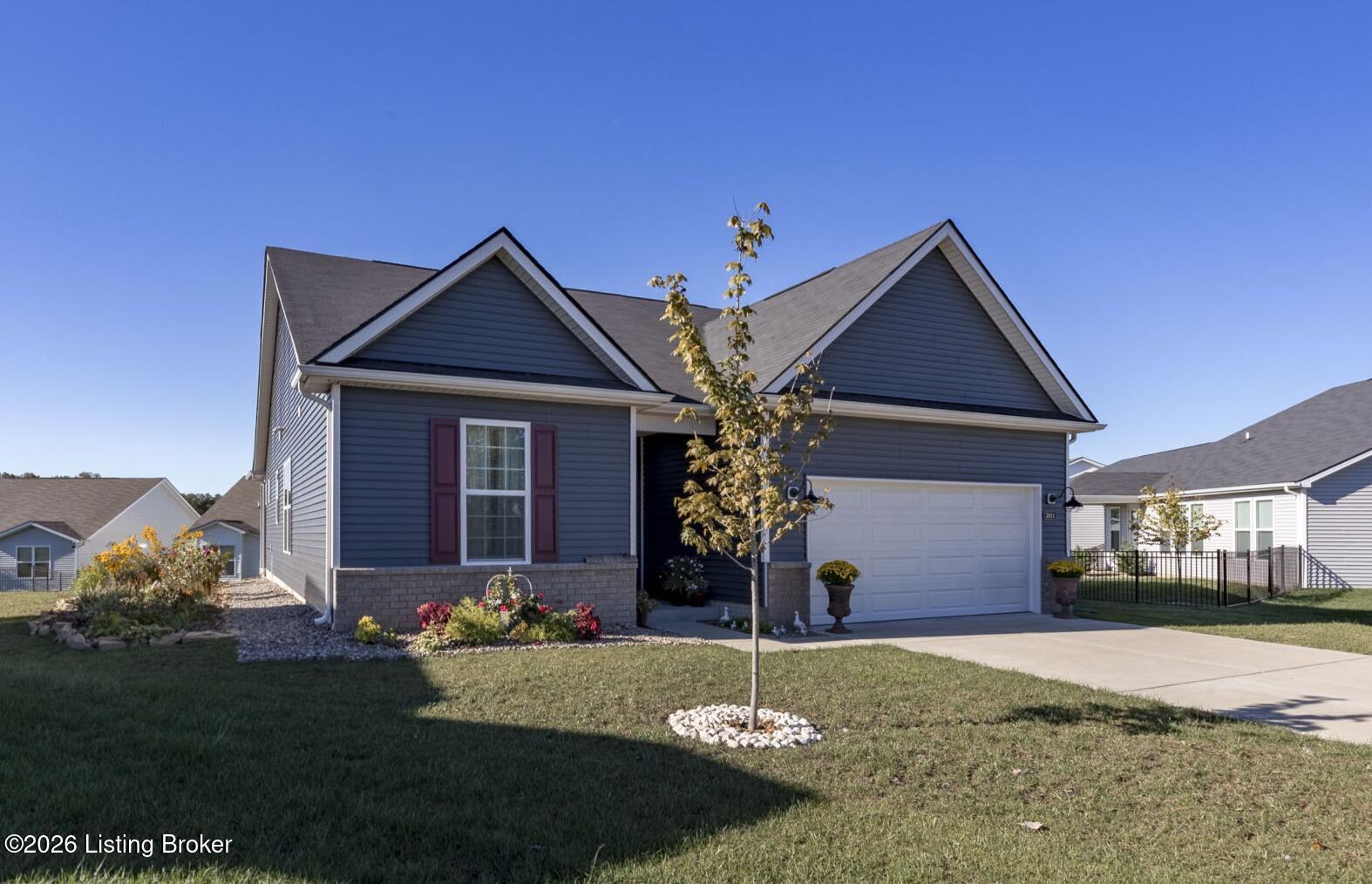 3911 Blackthorn Pl