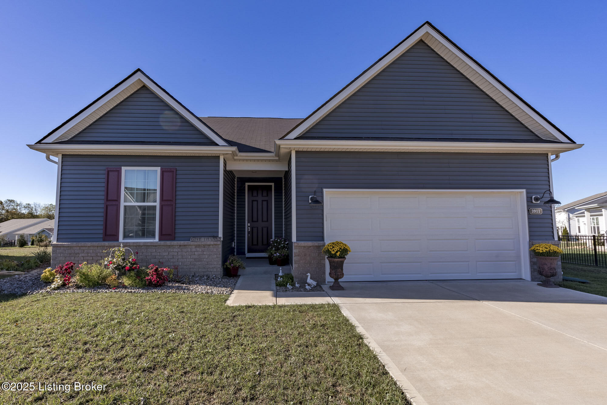 3911 Blackthorn Pl