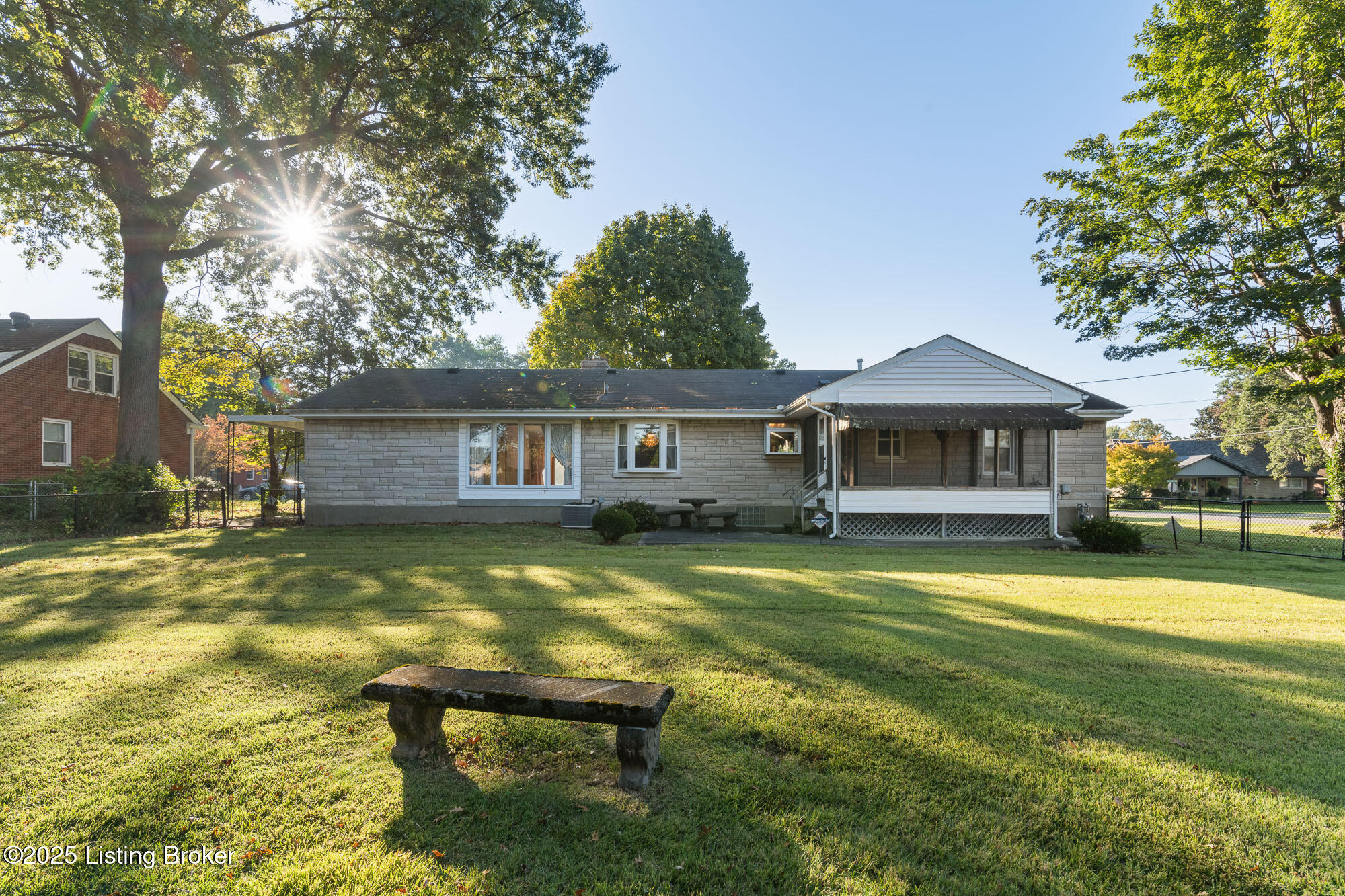 2800 Sharon Way