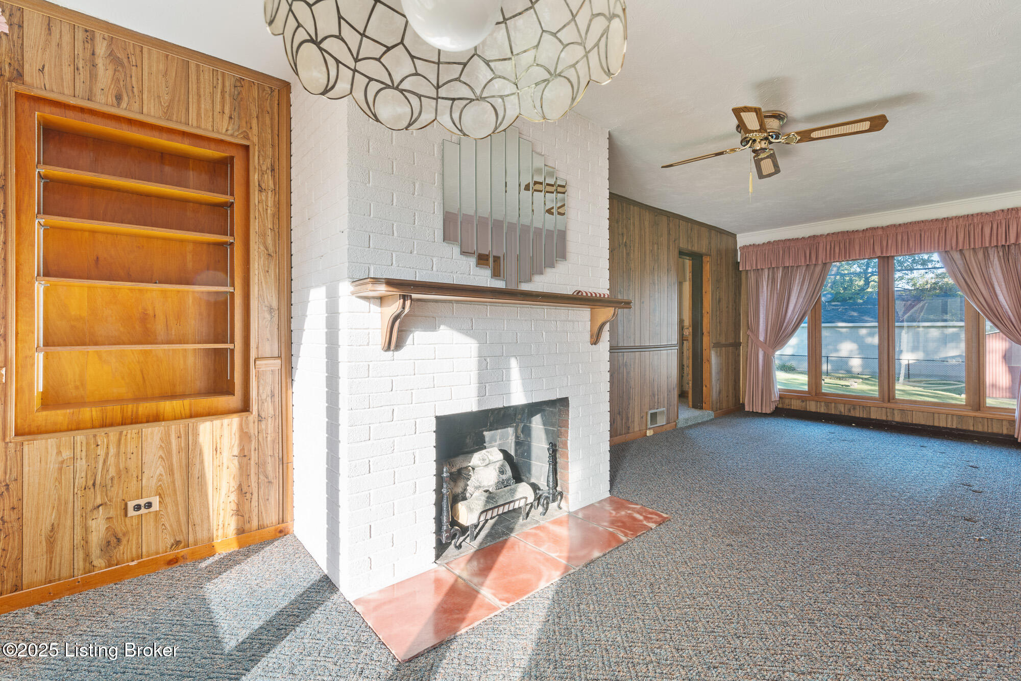 2800 Sharon Way