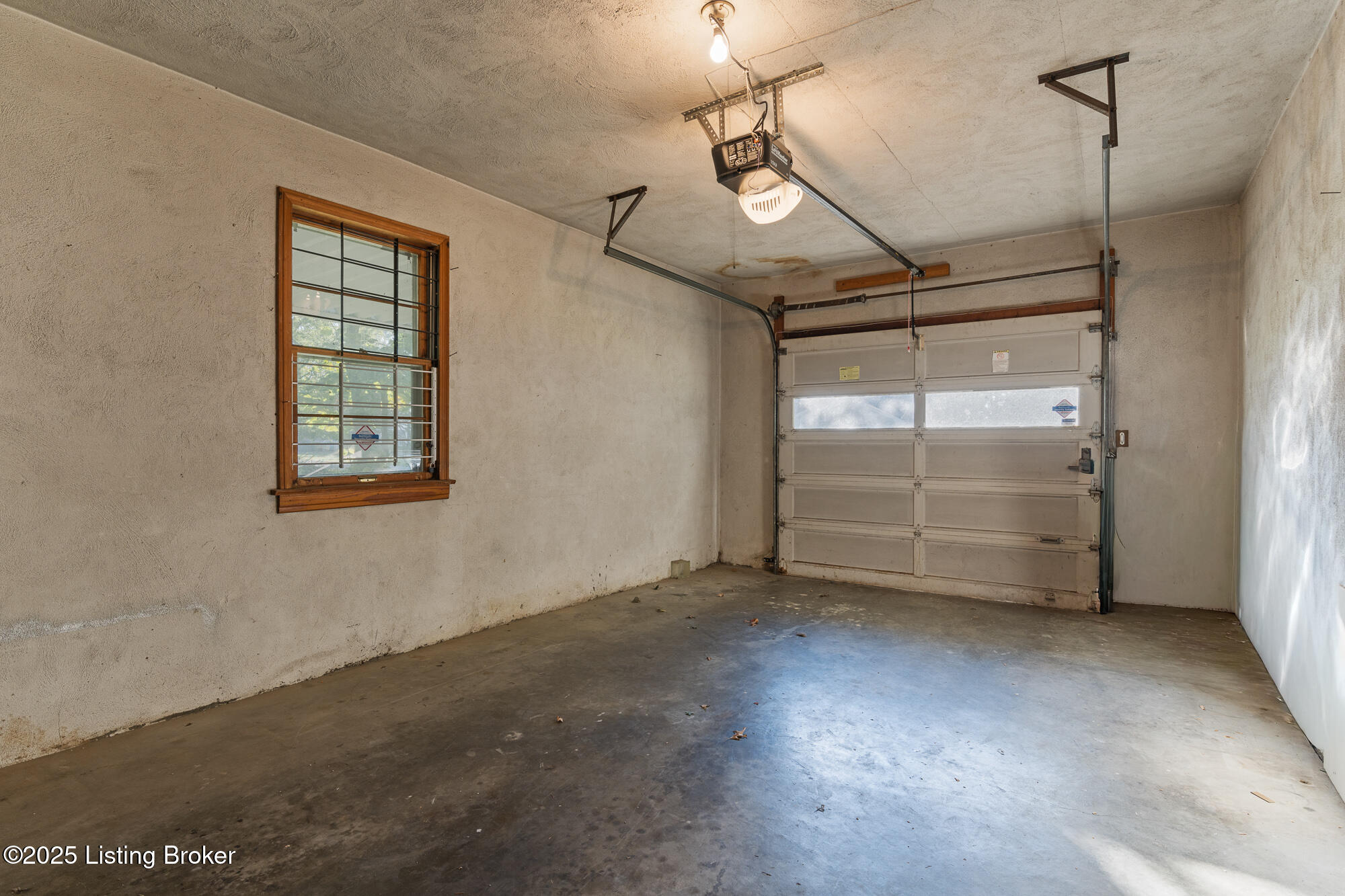 2800 Sharon Way