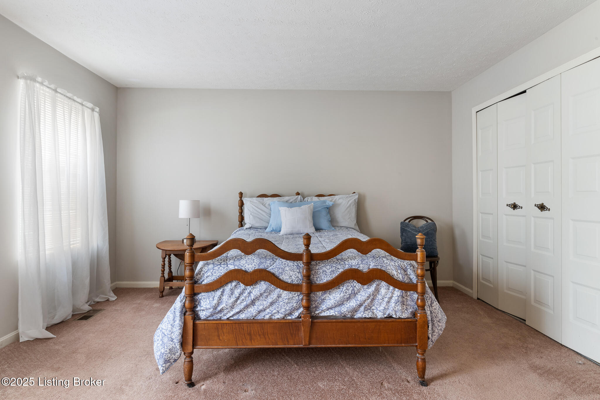 8622 Locust Ct