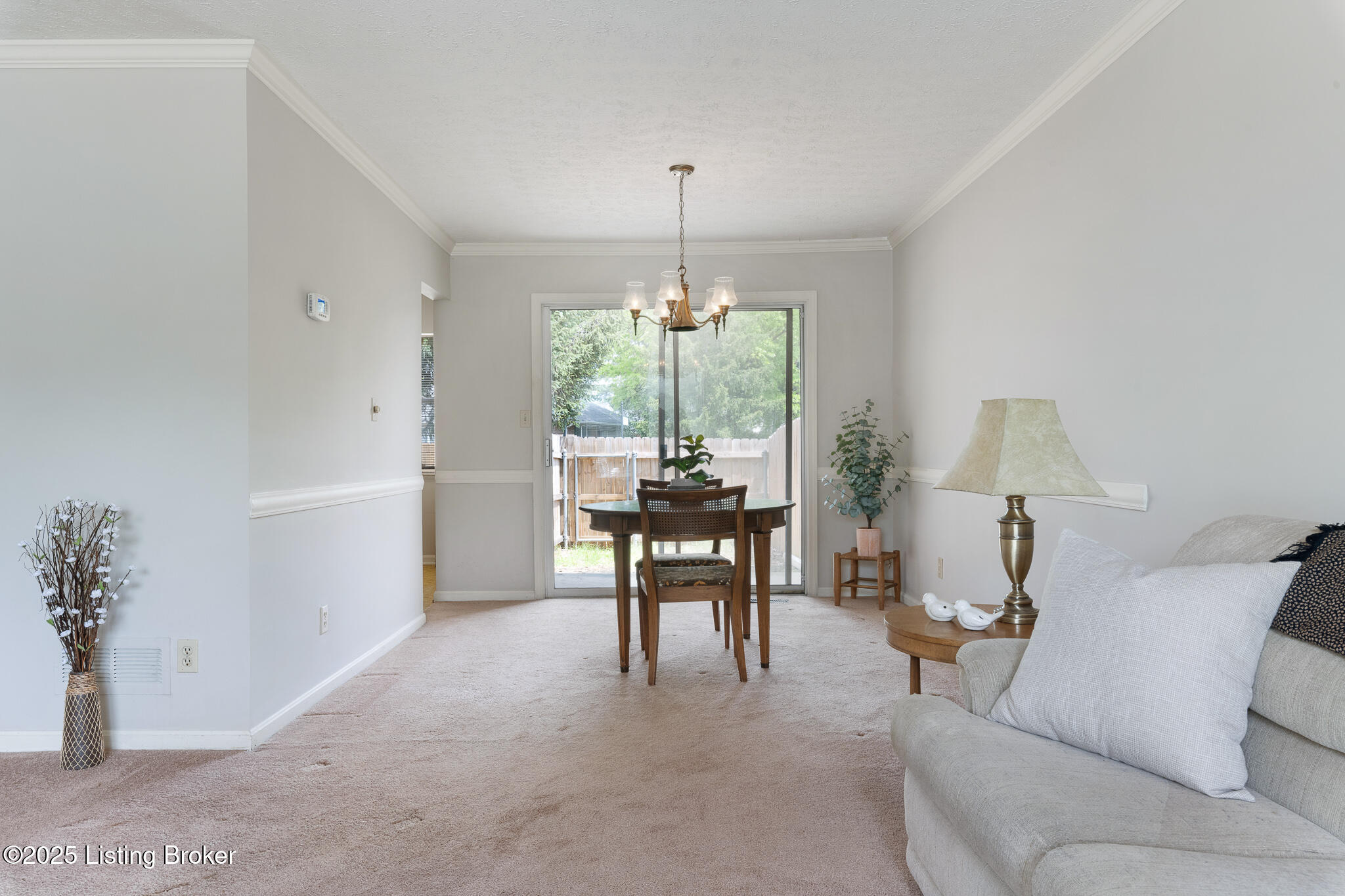 8622 Locust Ct