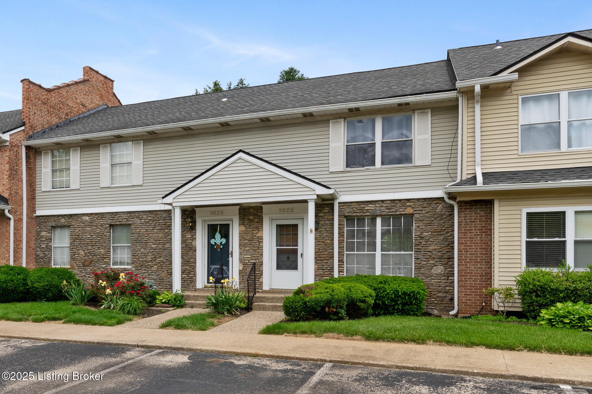 8622 Locust Ct