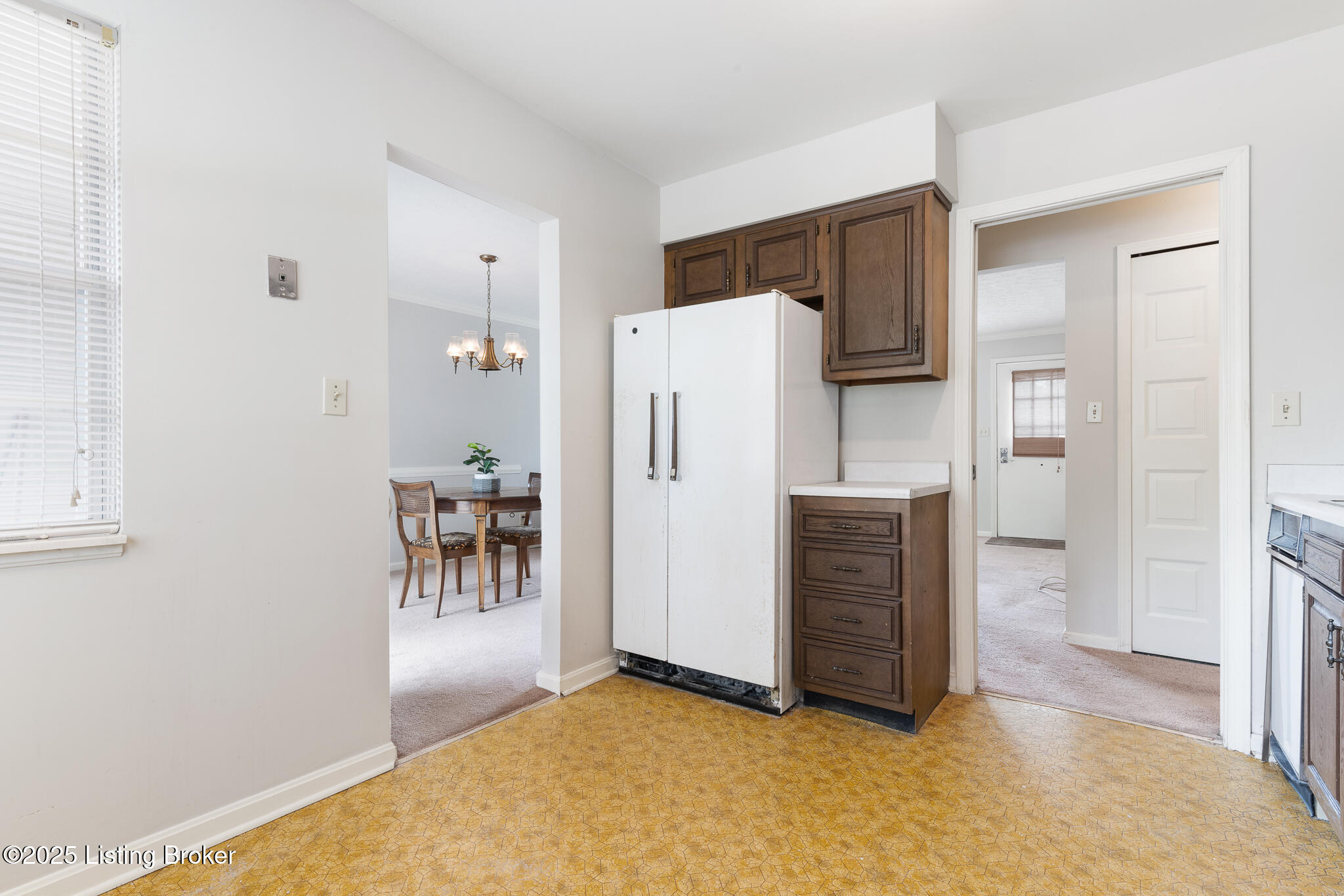 8622 Locust Ct