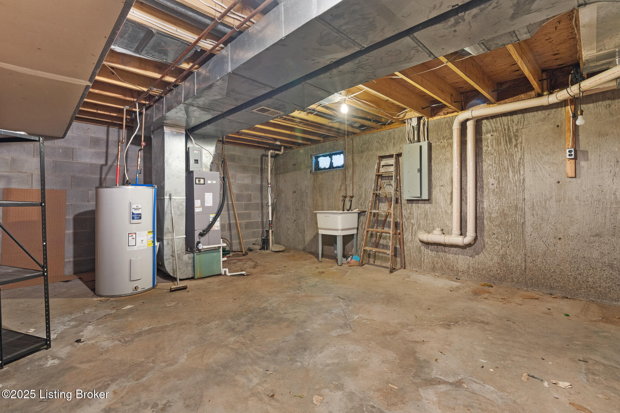 8622 Locust Ct