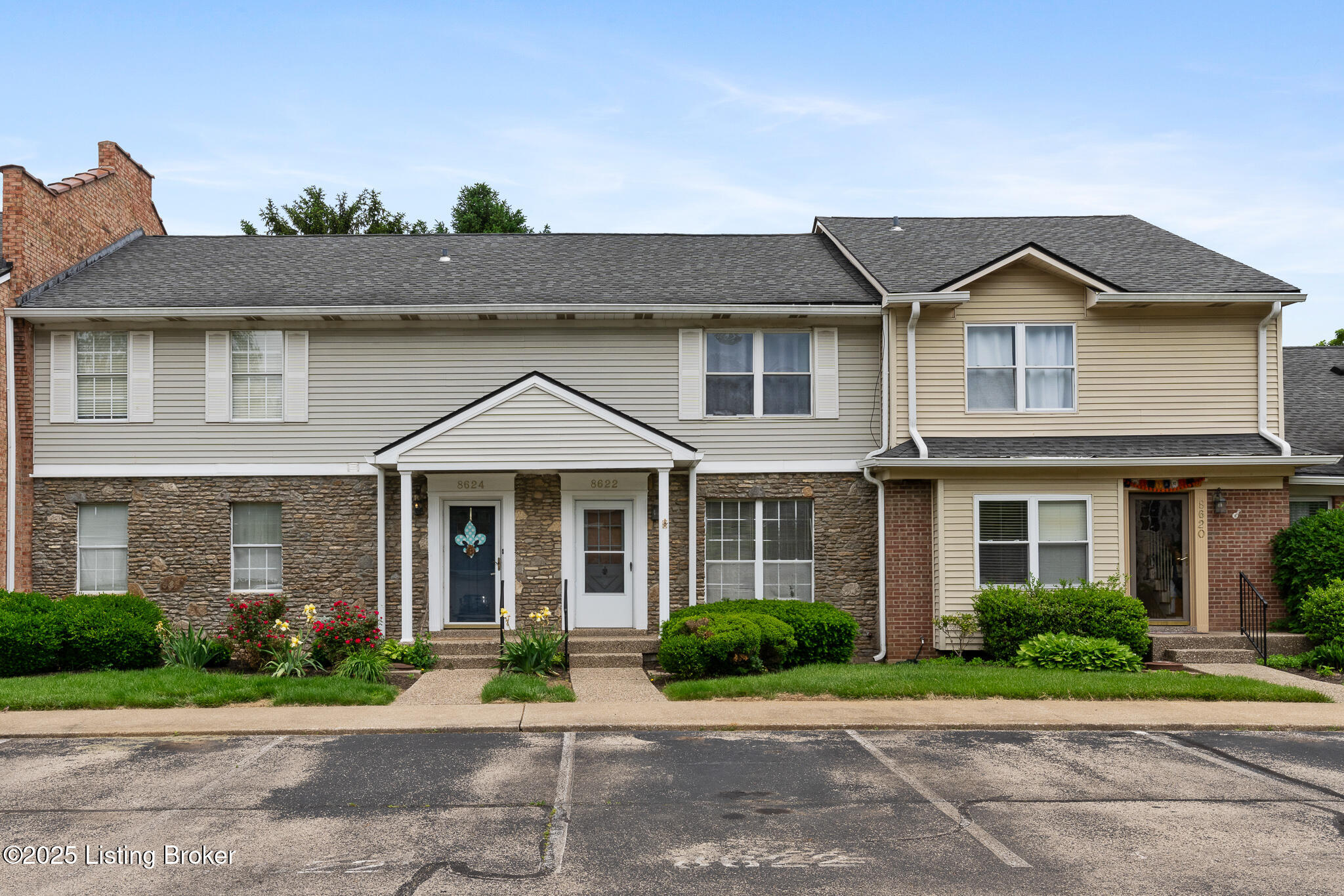 8622 Locust Ct