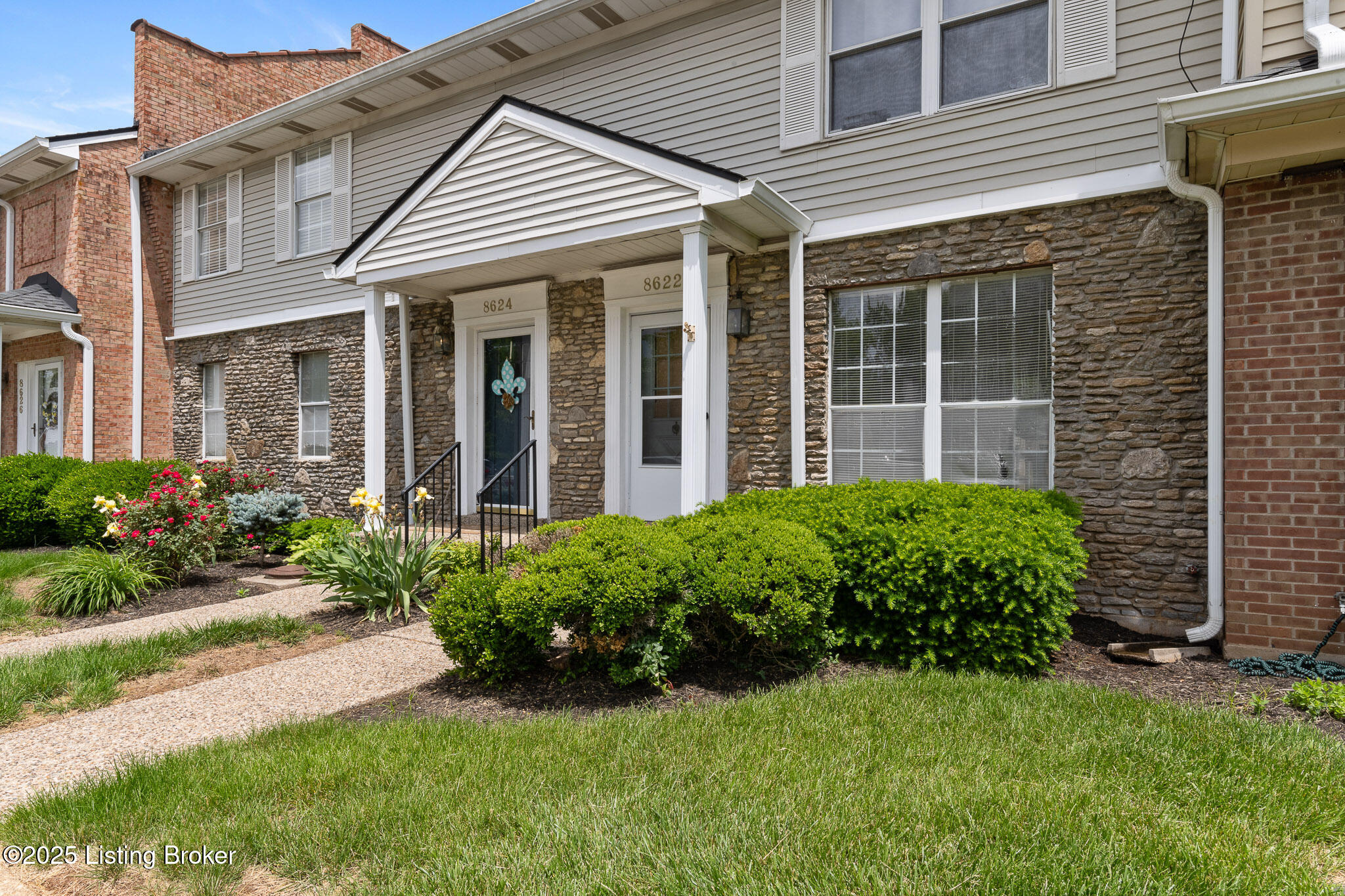 8622 Locust Ct
