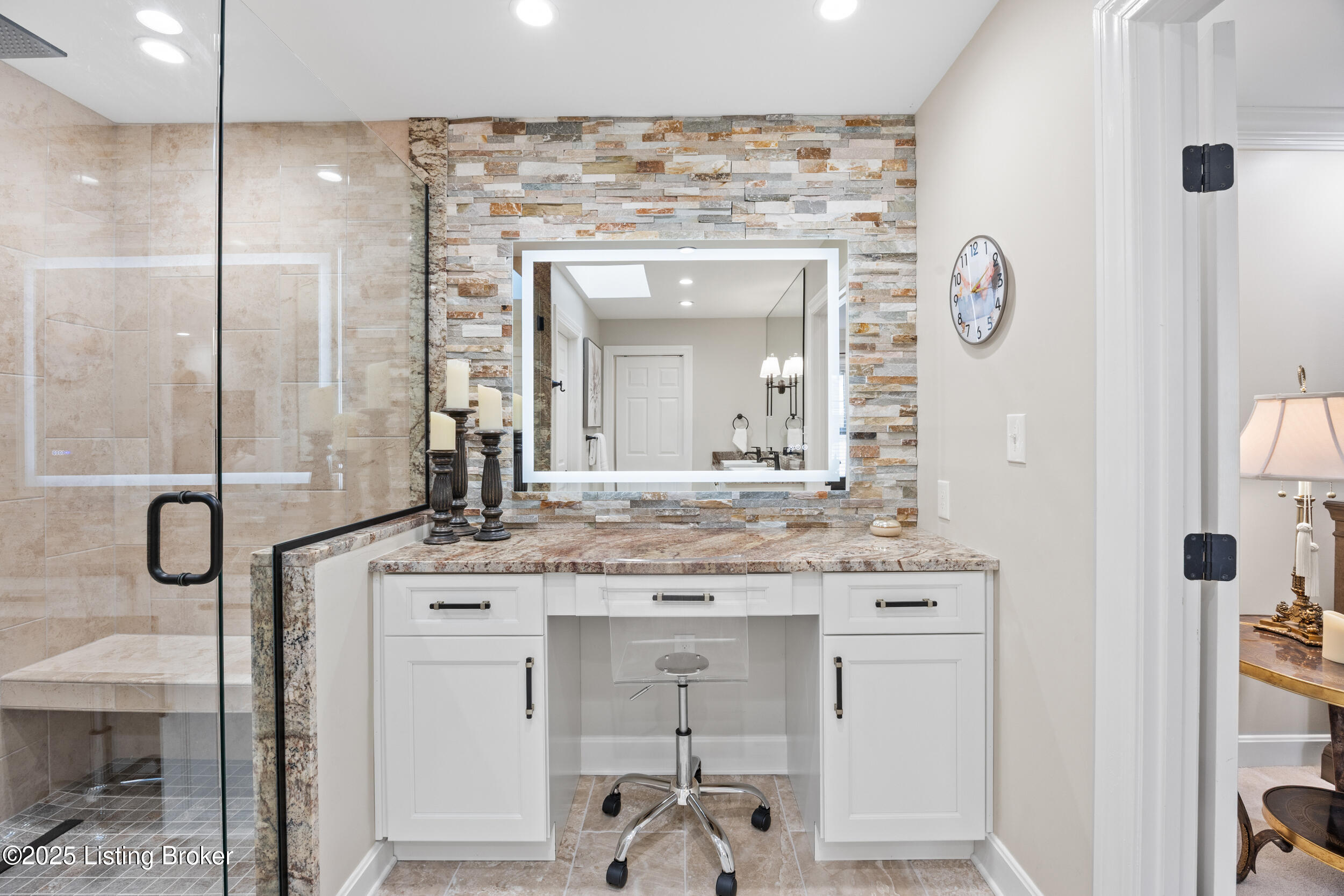 1027 Garden Creek Cir, Louisville