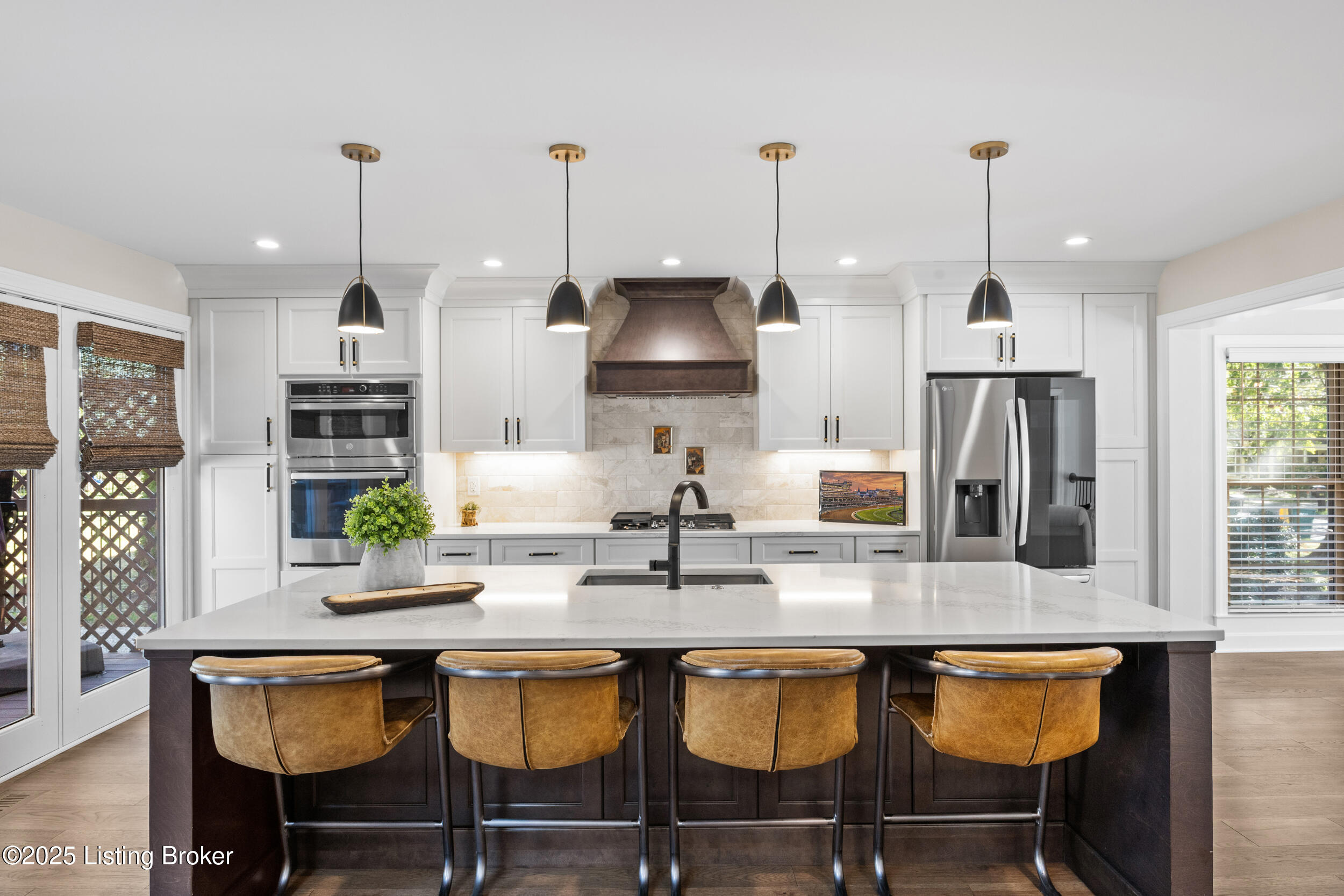 1027 Garden Creek Cir, Louisville