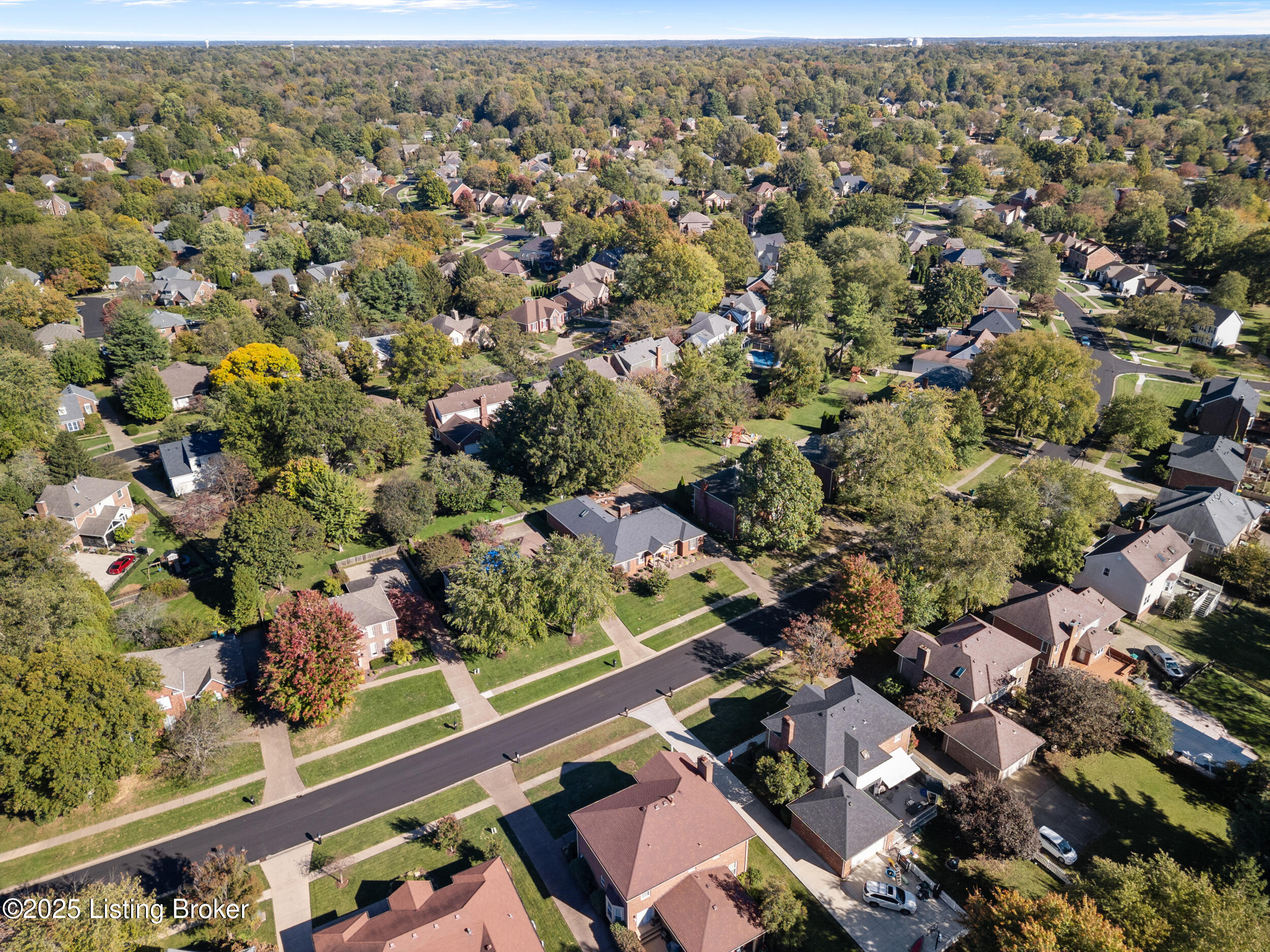 1027 Garden Creek Cir, Louisville