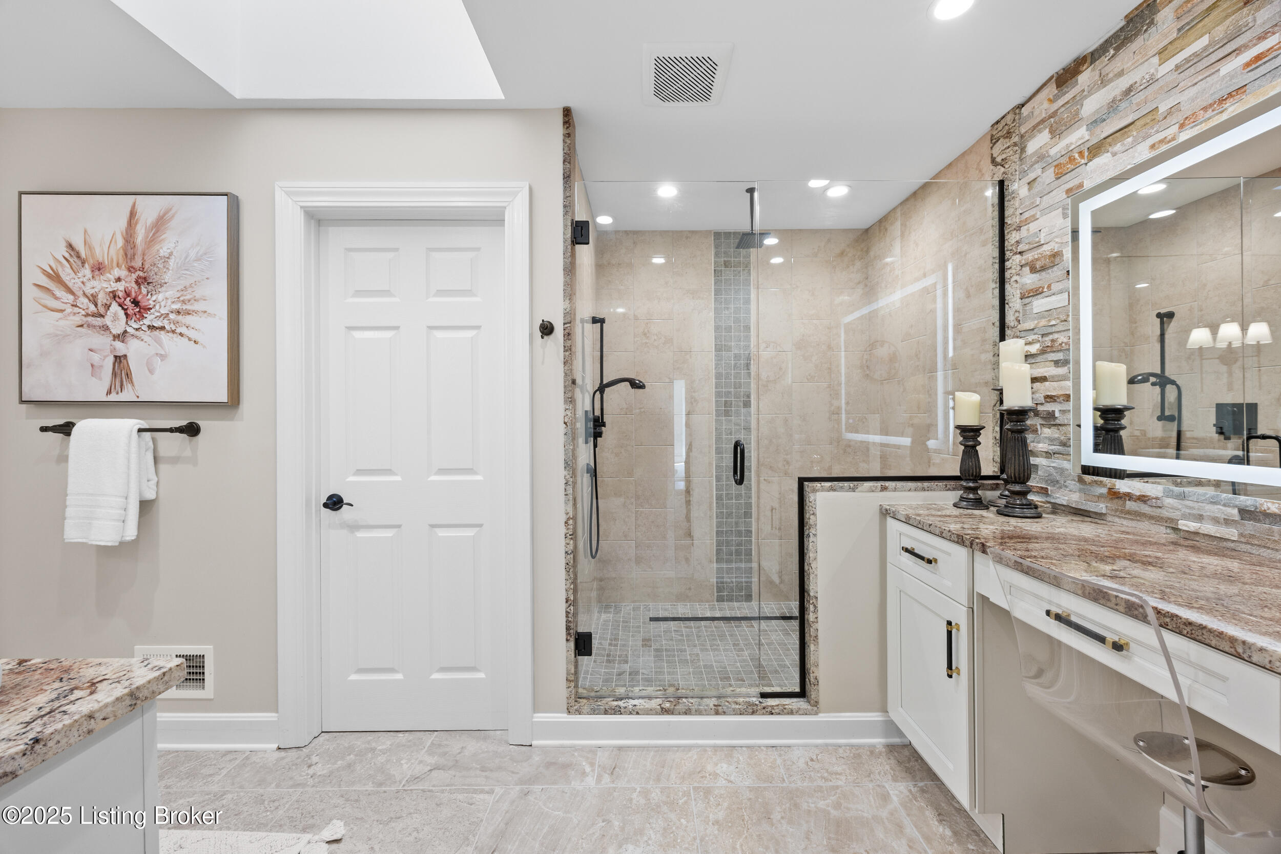 1027 Garden Creek Cir, Louisville