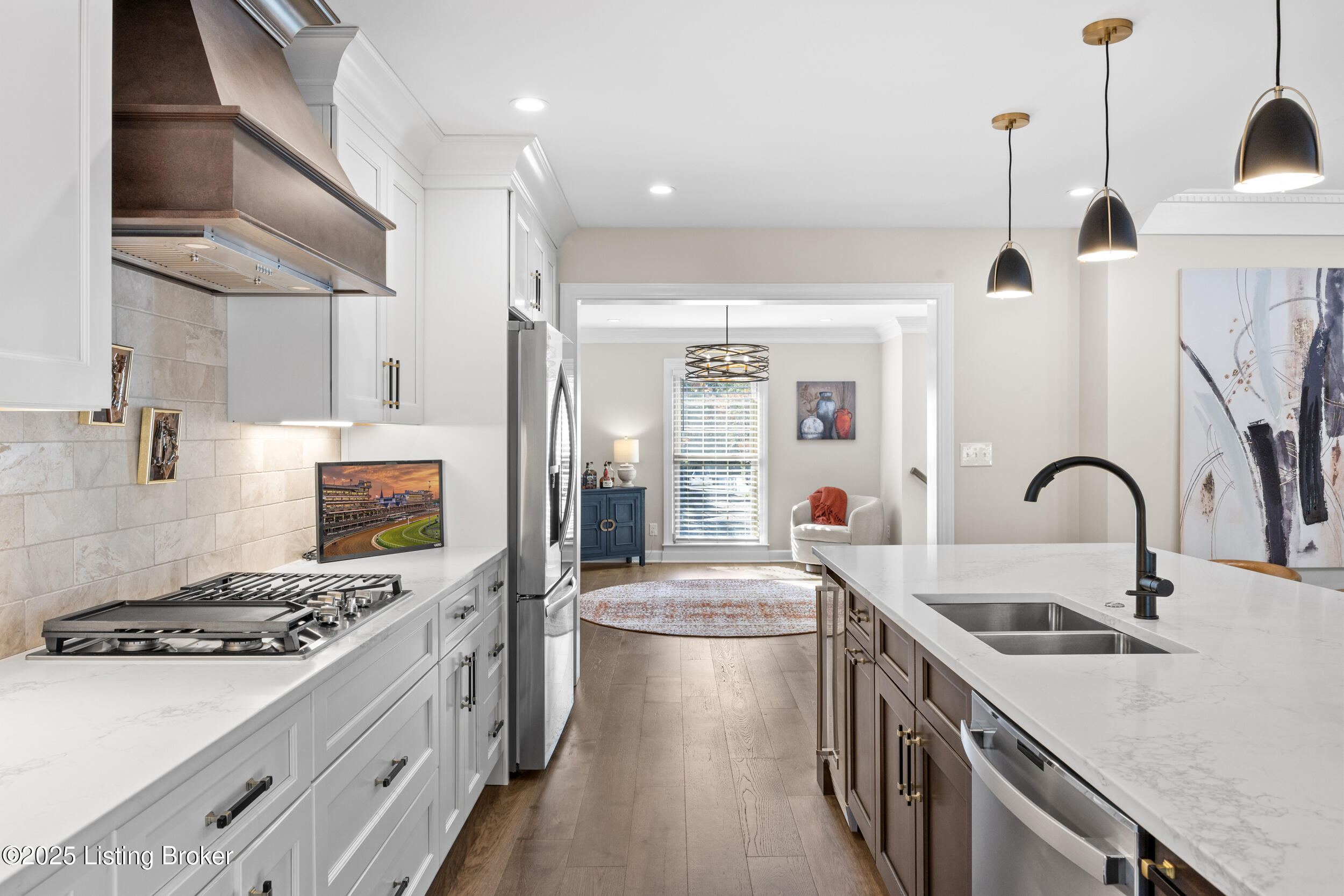 1027 Garden Creek Cir, Louisville