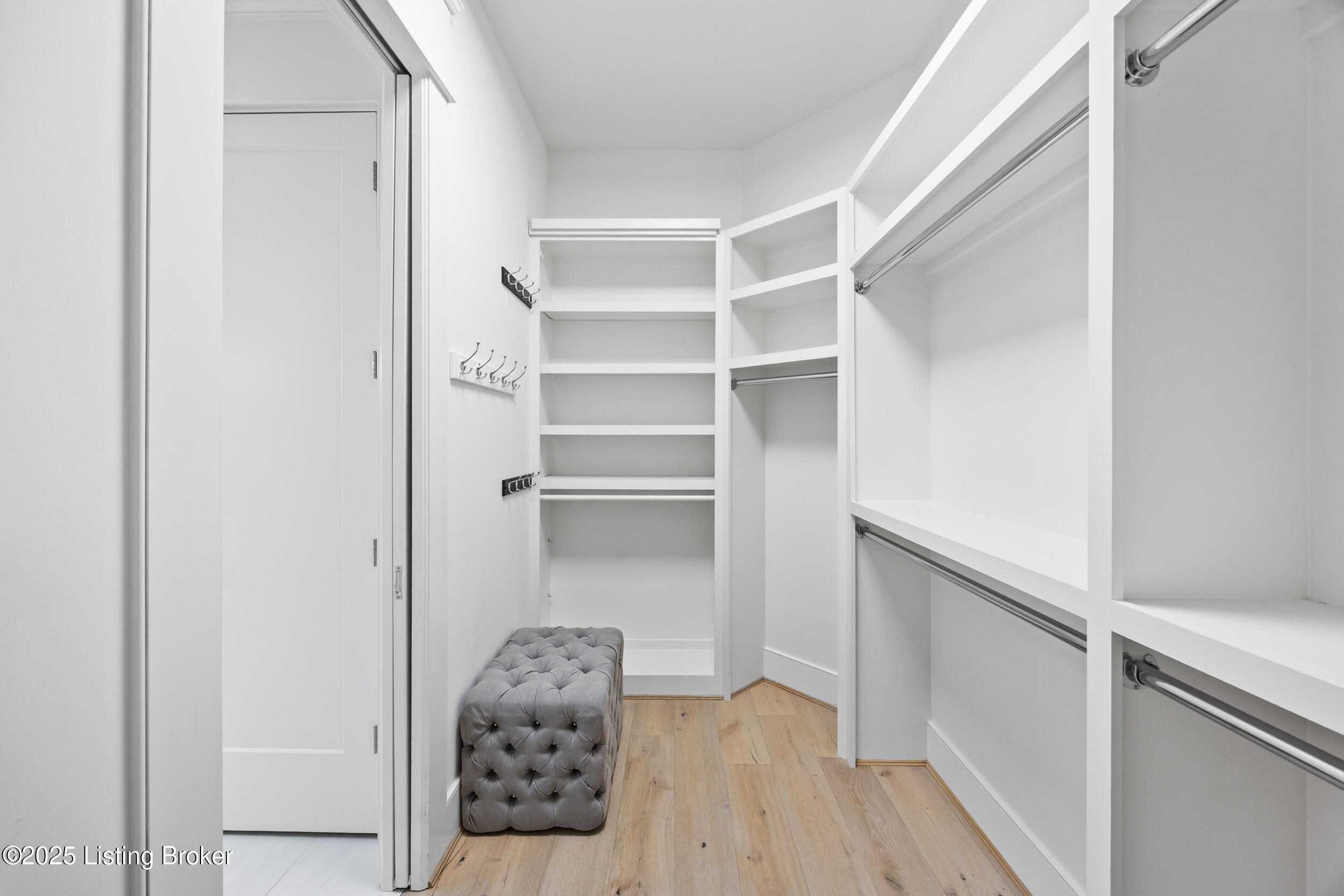 11018 Monkshood Dr, Prospect