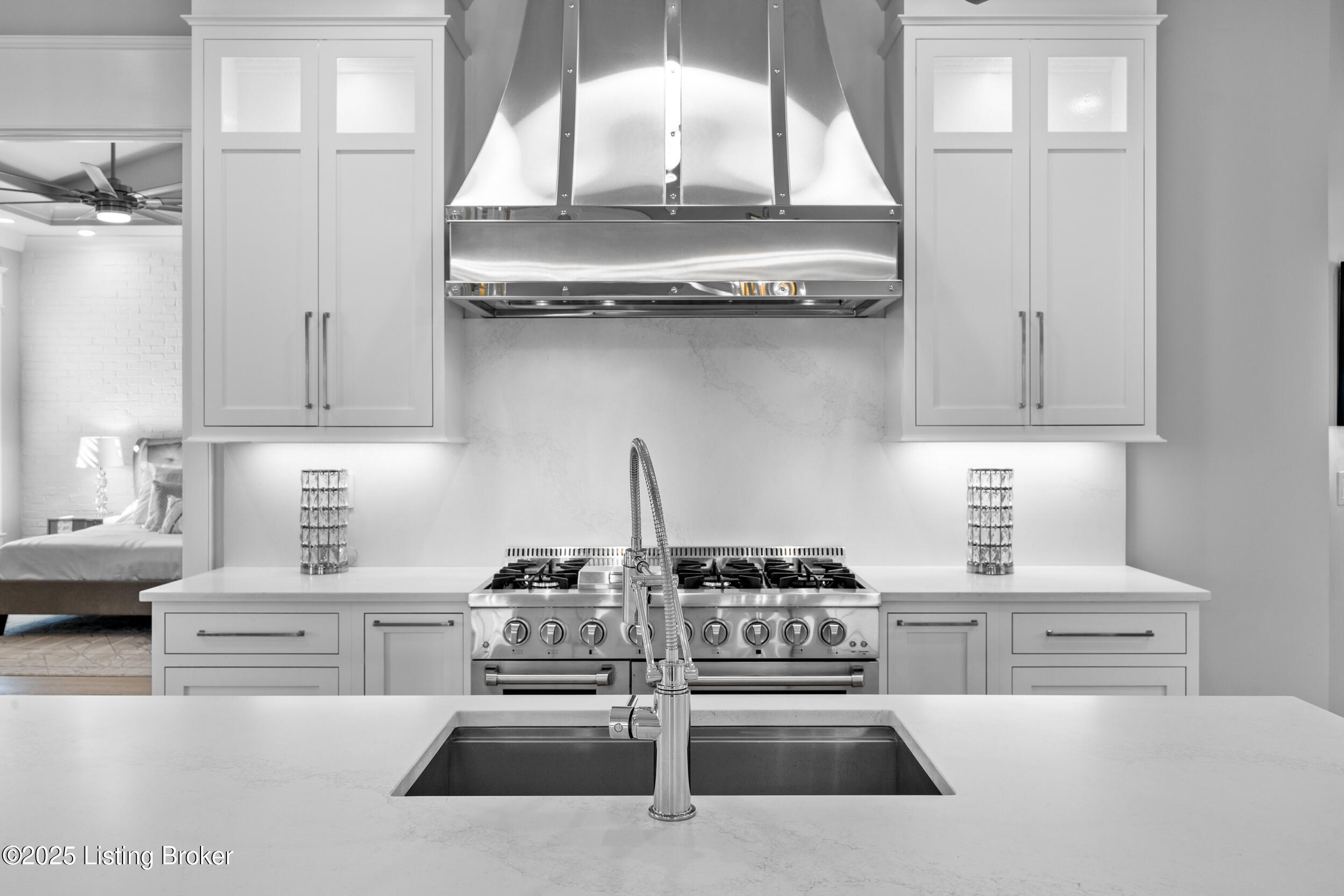 11018 Monkshood Dr, Prospect