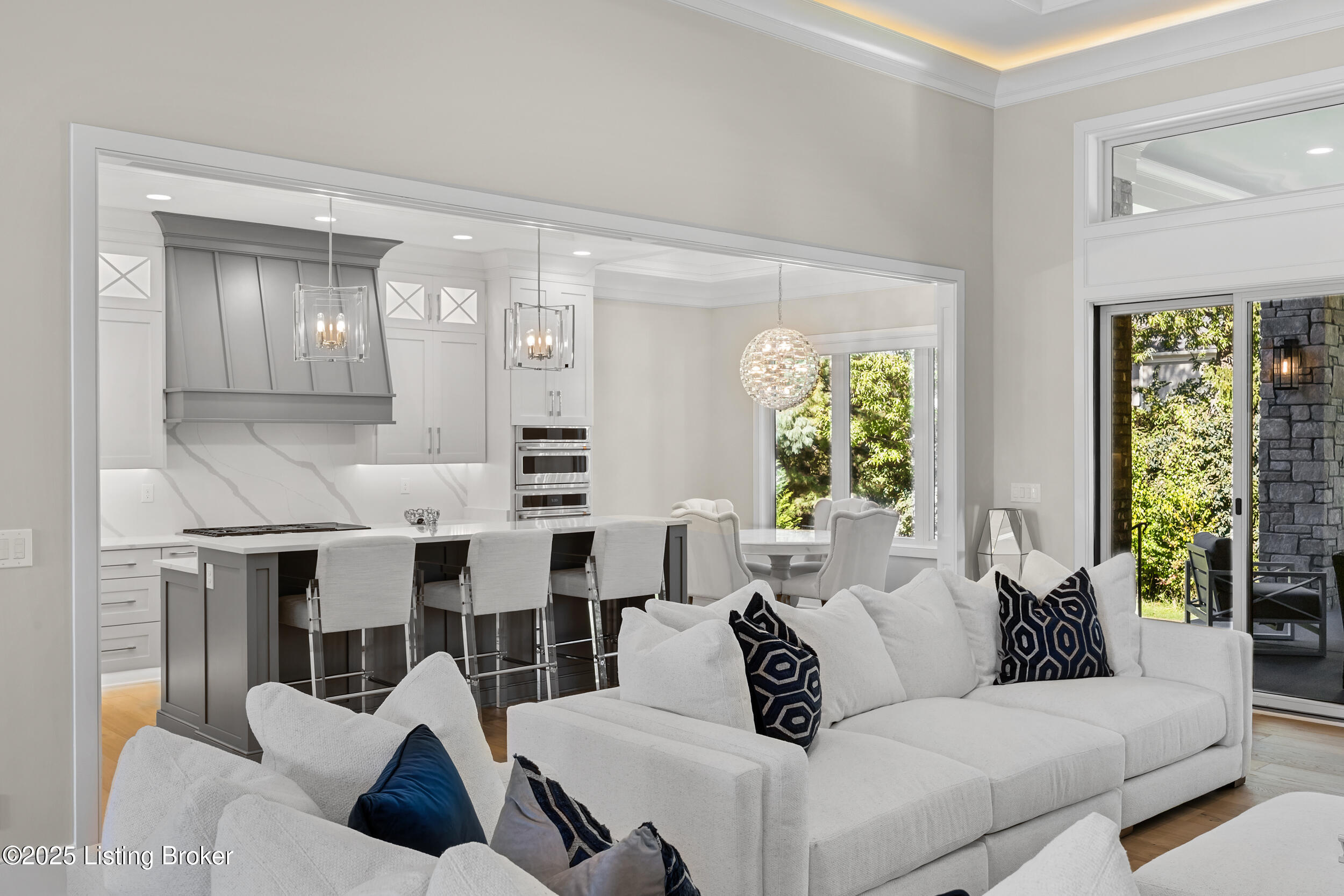 6511 Rosecliff Ct, Prospect