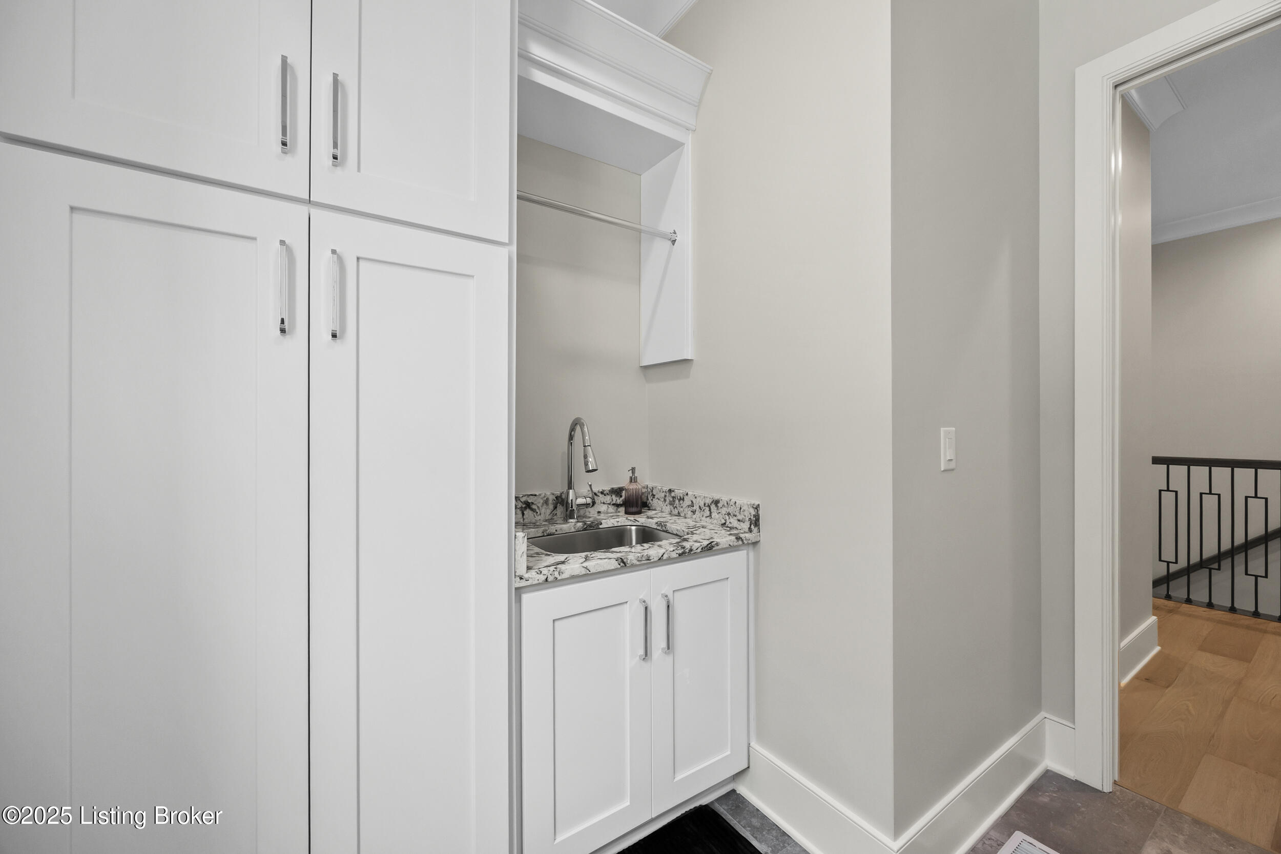 6511 Rosecliff Ct, Prospect