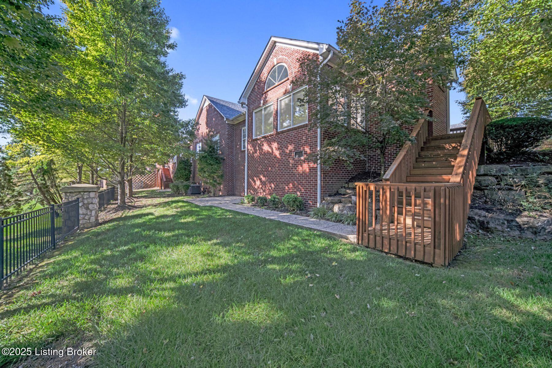 404 McKirkland Pl