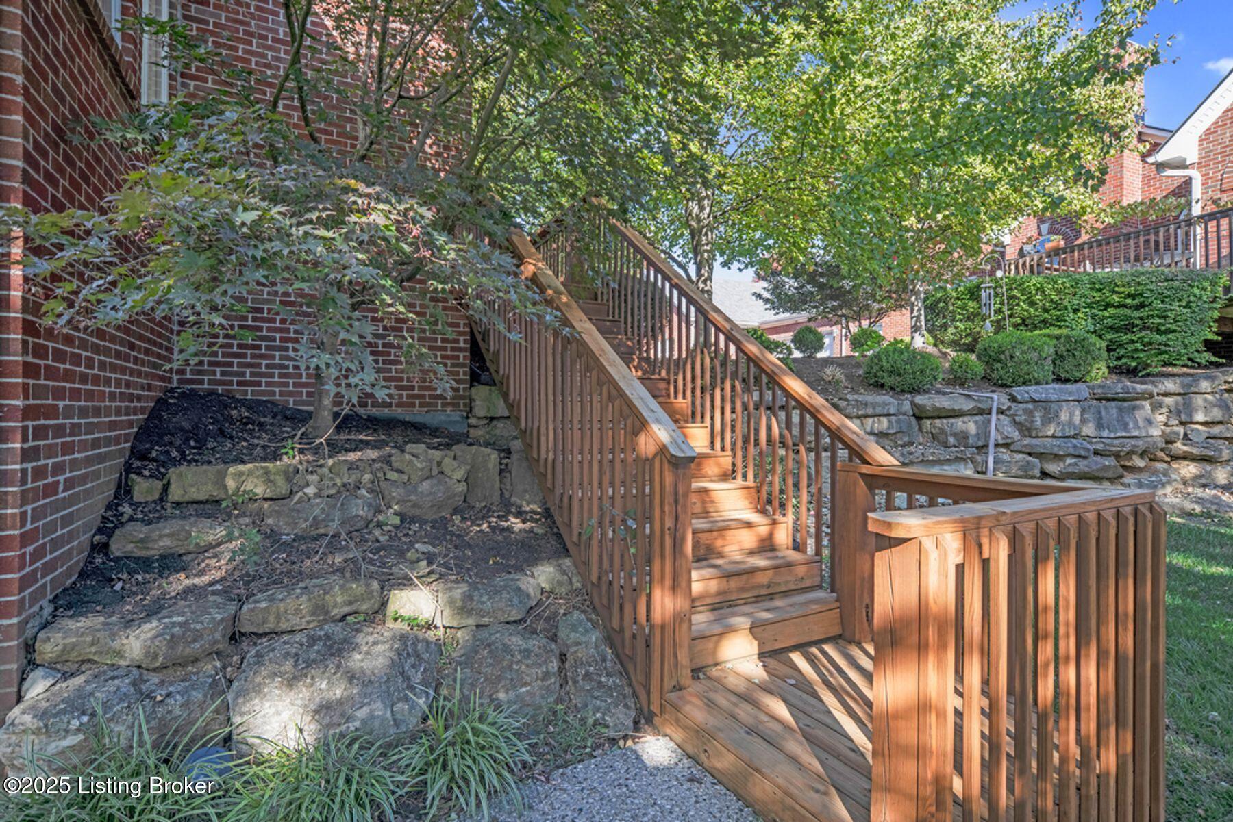 404 McKirkland Pl