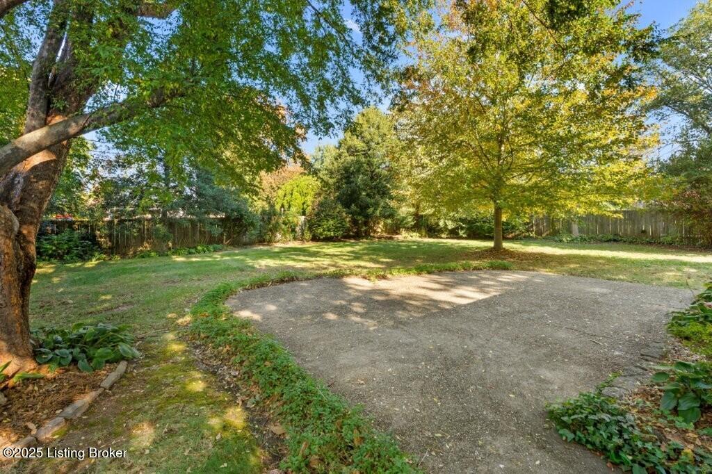 6350 Limewood Cir