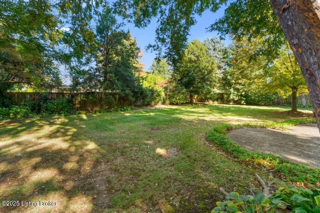 6350 Limewood Cir