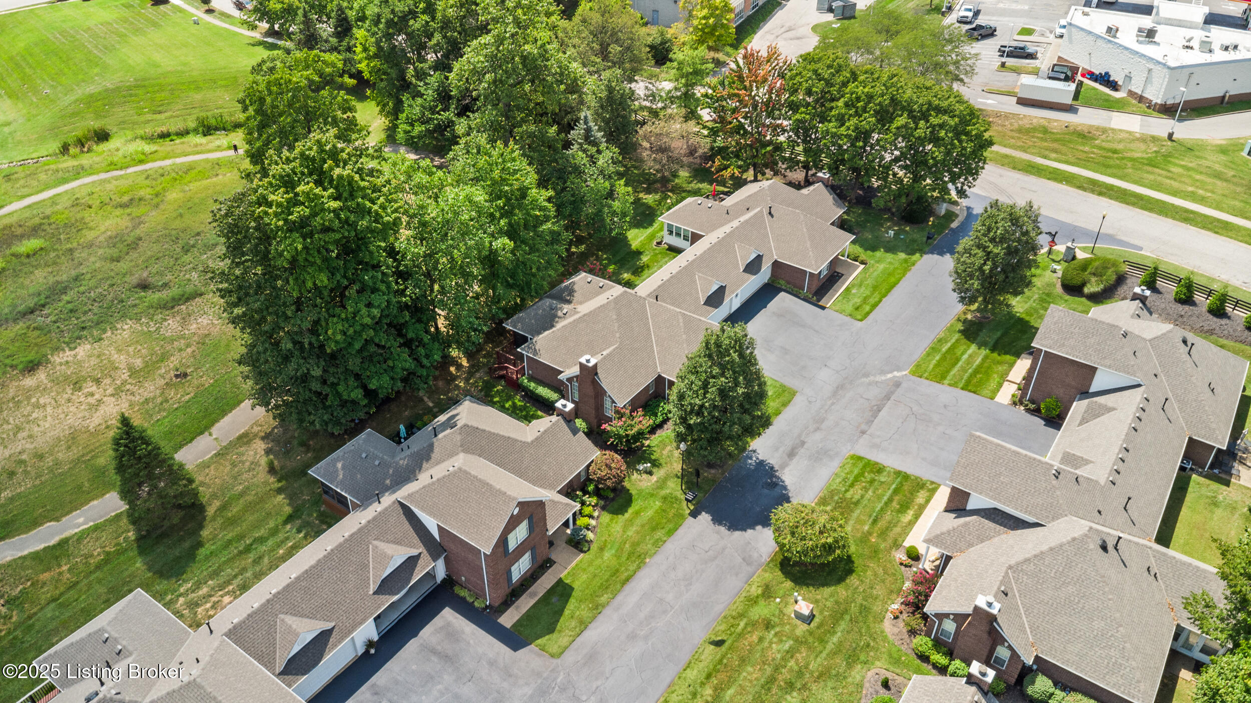 10802 Glenway Pl
