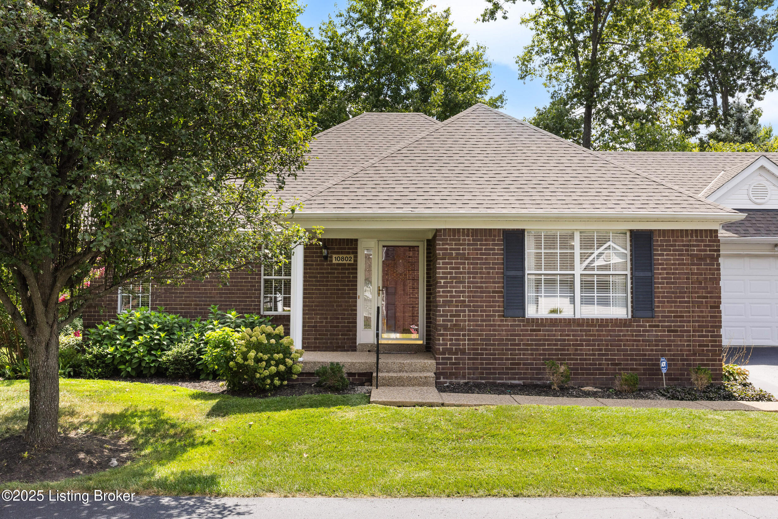 10802 Glenway Pl
